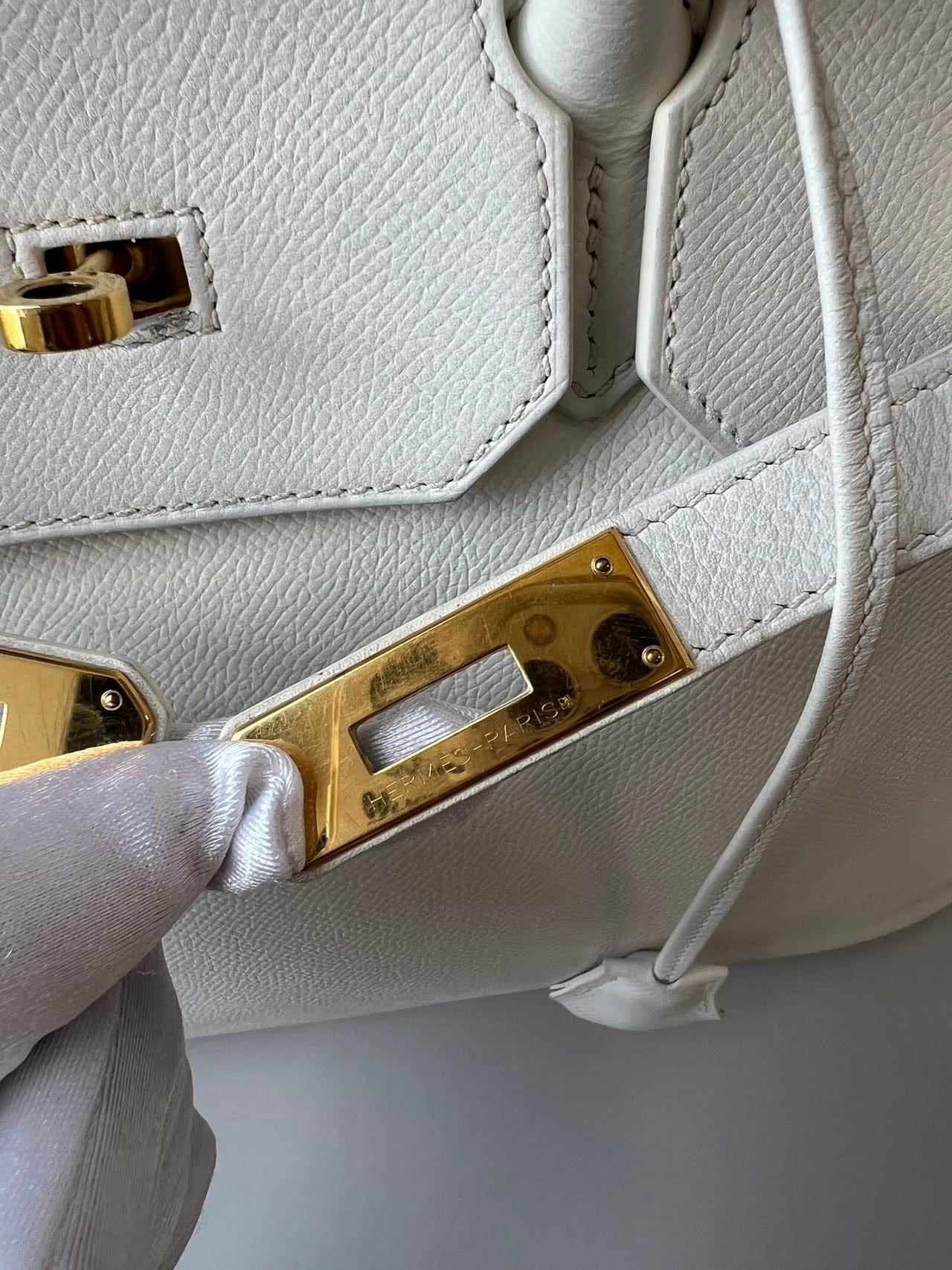 Iconn Boutique Hermès Birkin 35 Blanc Gold Hardware - Stamp P