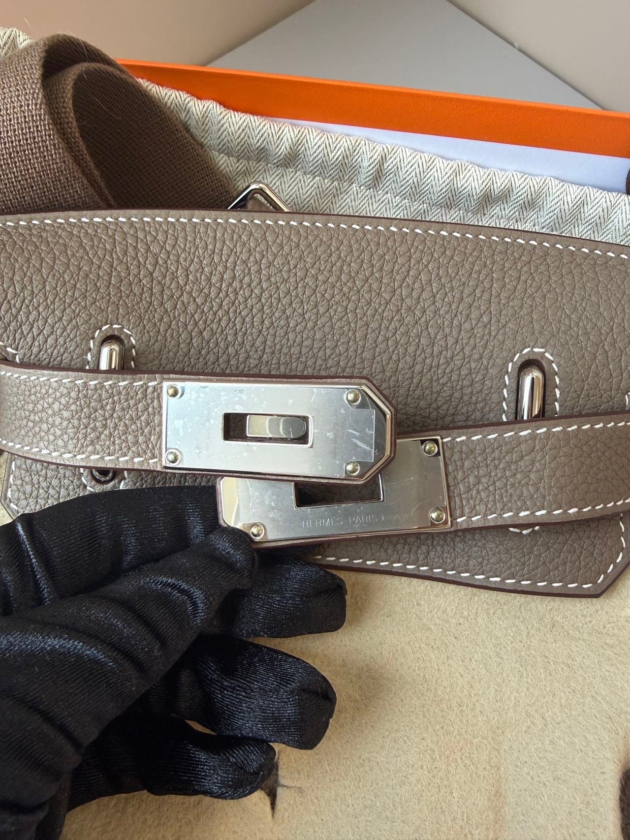 Iconn Boutique Hermès HAC à dos PM Etoupe Togo Leather Gold Hardware - Stamp W