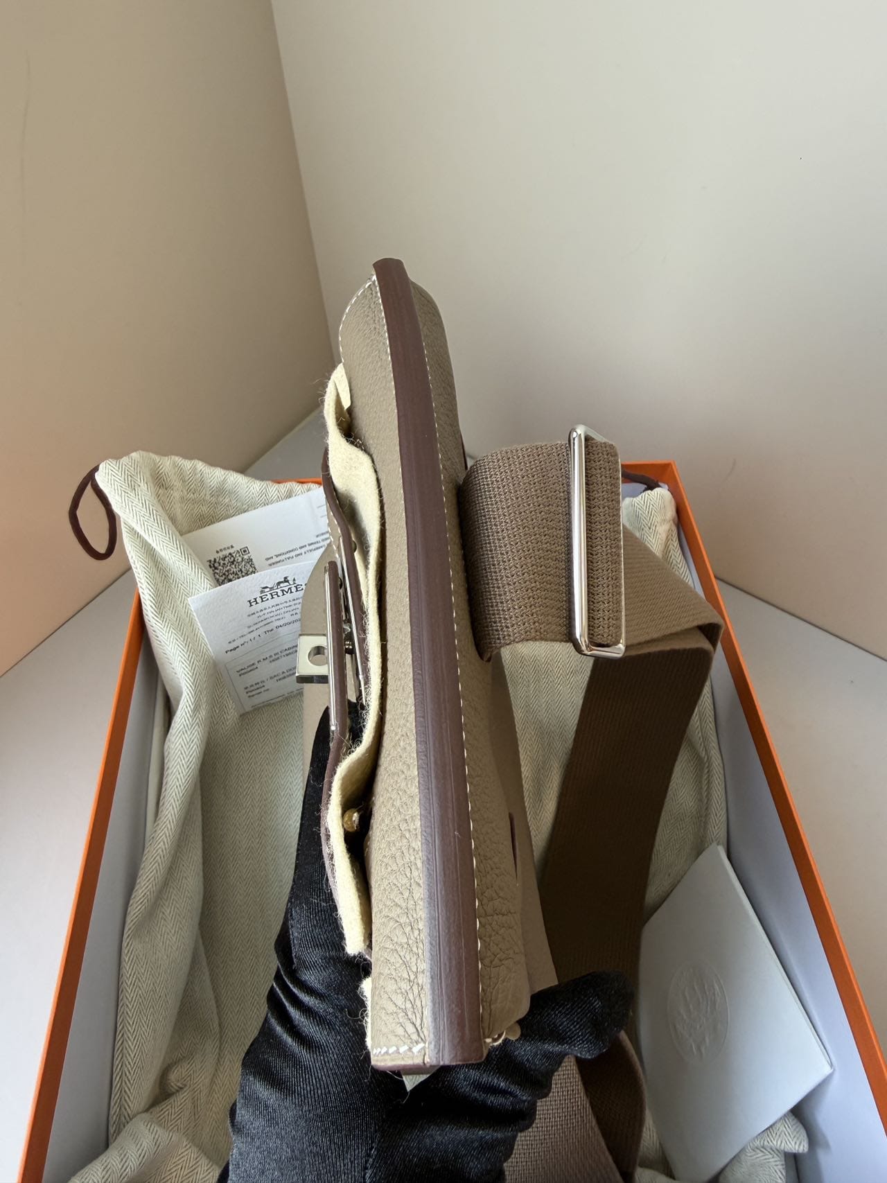 Iconn Boutique Hermès HAC à dos PM Etoupe Togo Leather Gold Hardware - Stamp W