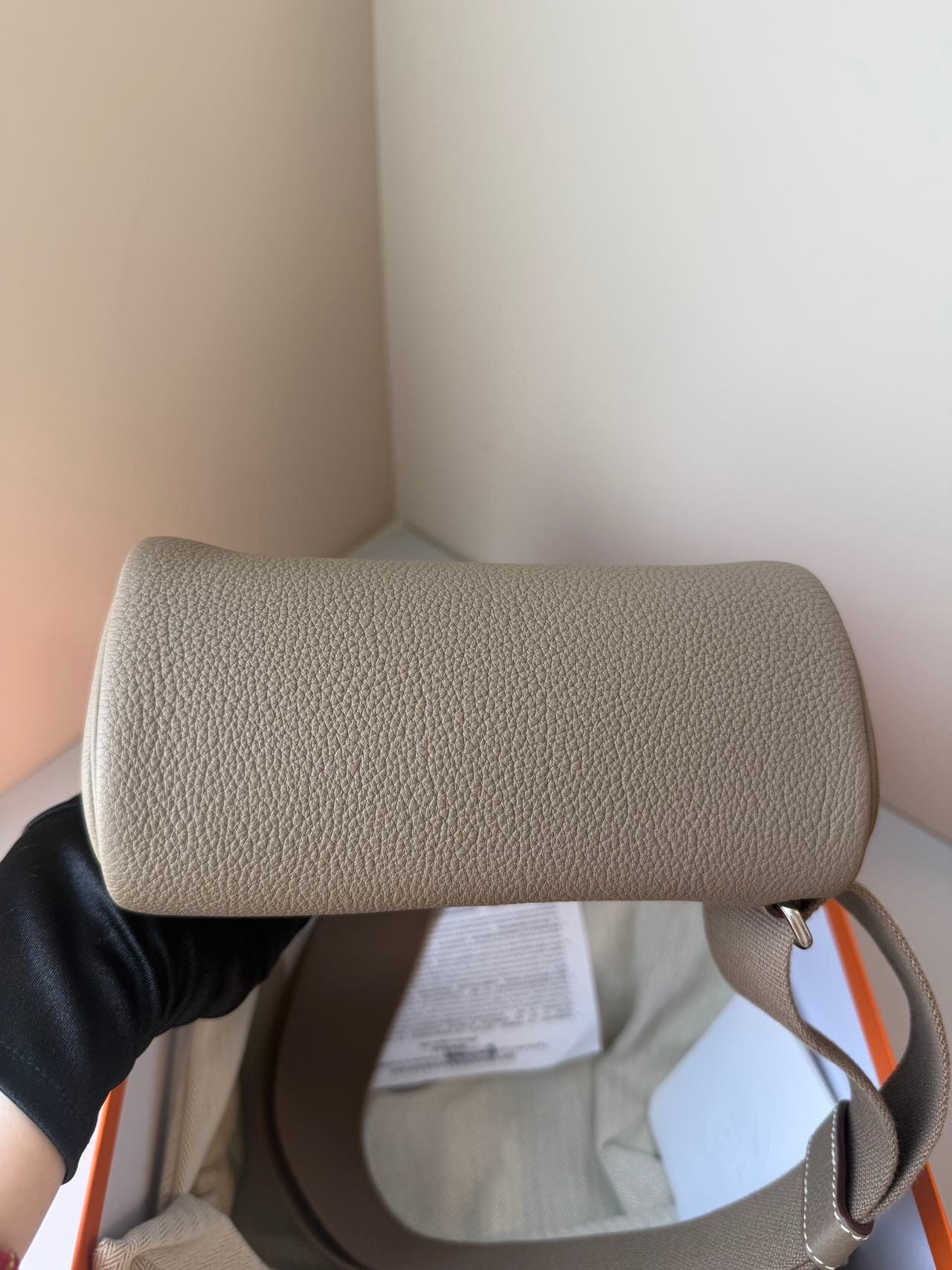 Iconn Boutique Hermès HAC à dos PM Etoupe Togo Leather Gold Hardware - Stamp W
