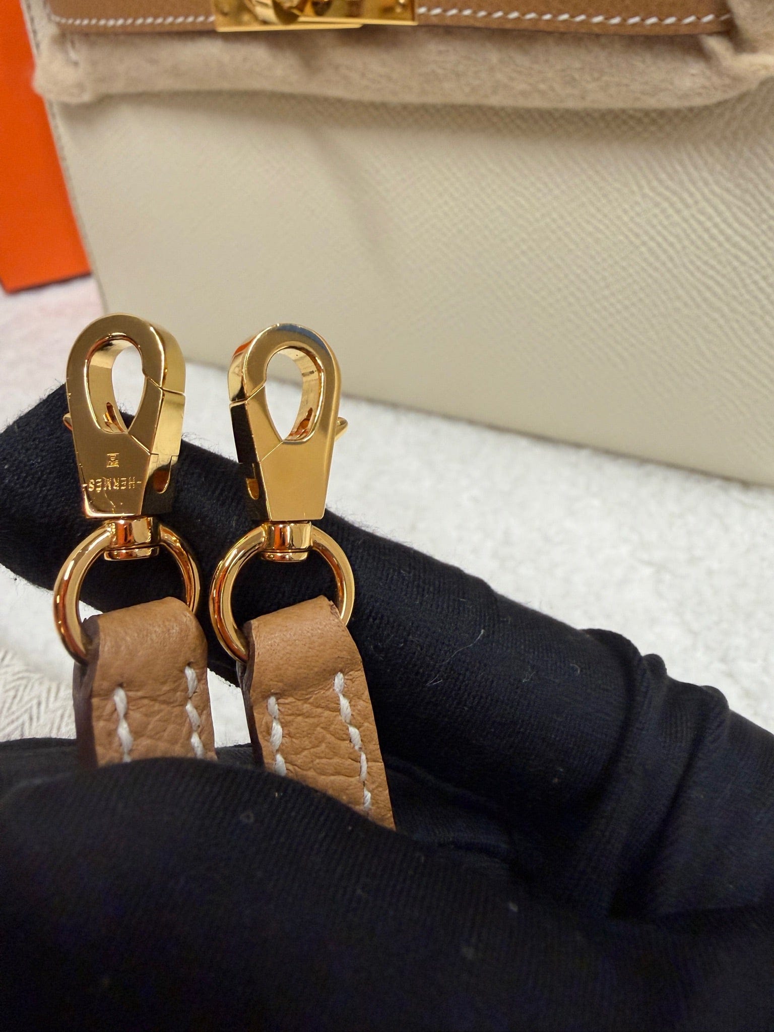 Iconn Boutique Hermès Kelly 20 Mini Craie / Gold Hardware -Stamp U