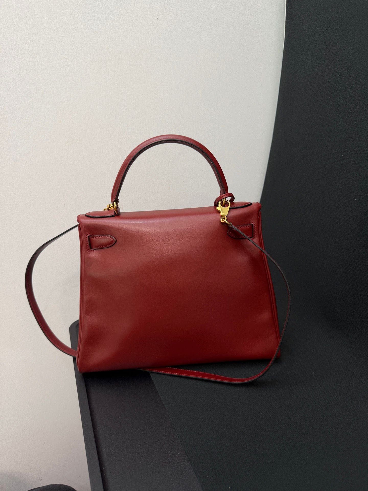 Iconn Boutique Hermes Kelly 28 box leather red gold hardware-Stamp Circle W