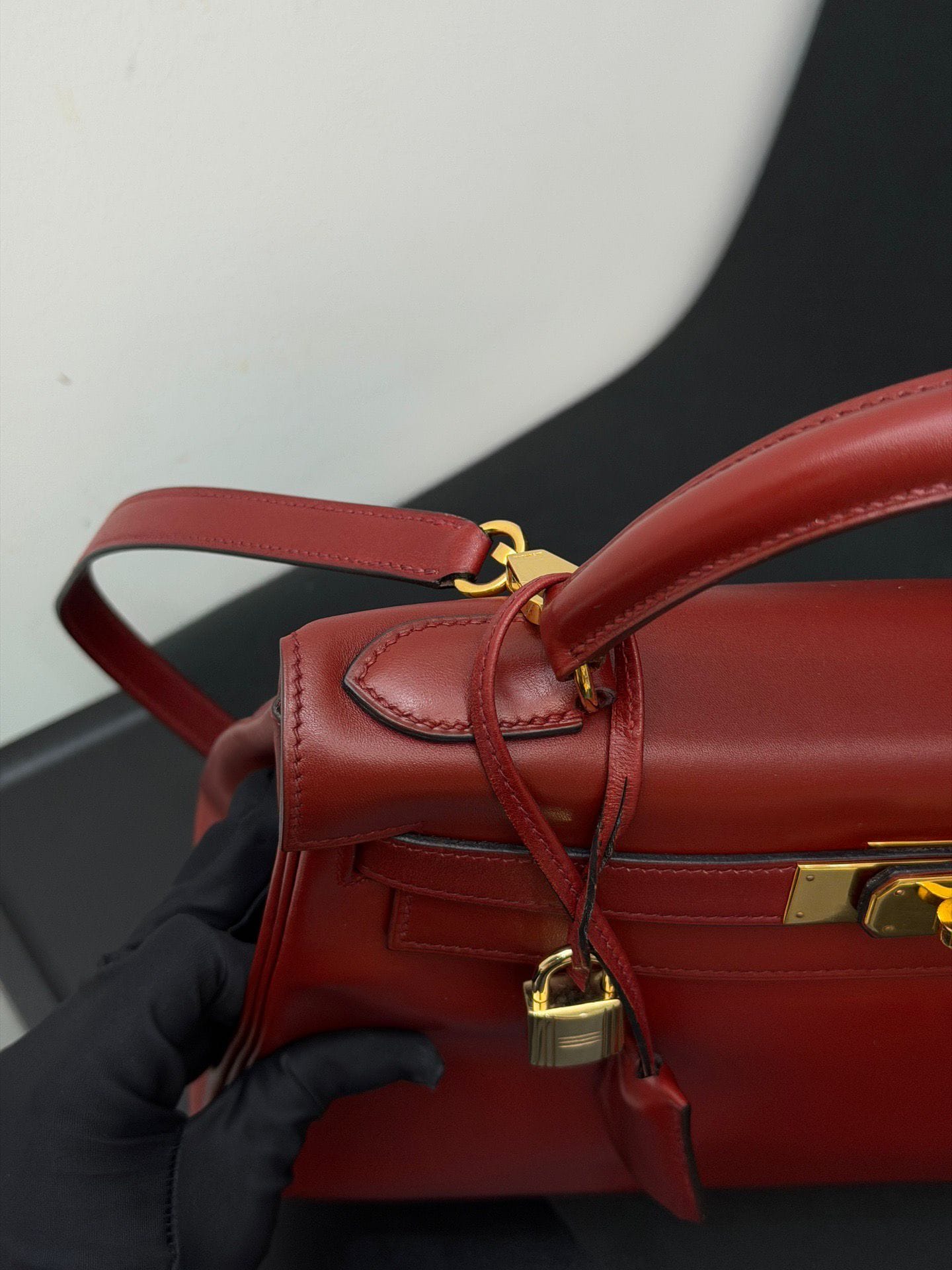 Iconn Boutique Hermes Kelly 28 box leather red gold hardware-Stamp Circle W