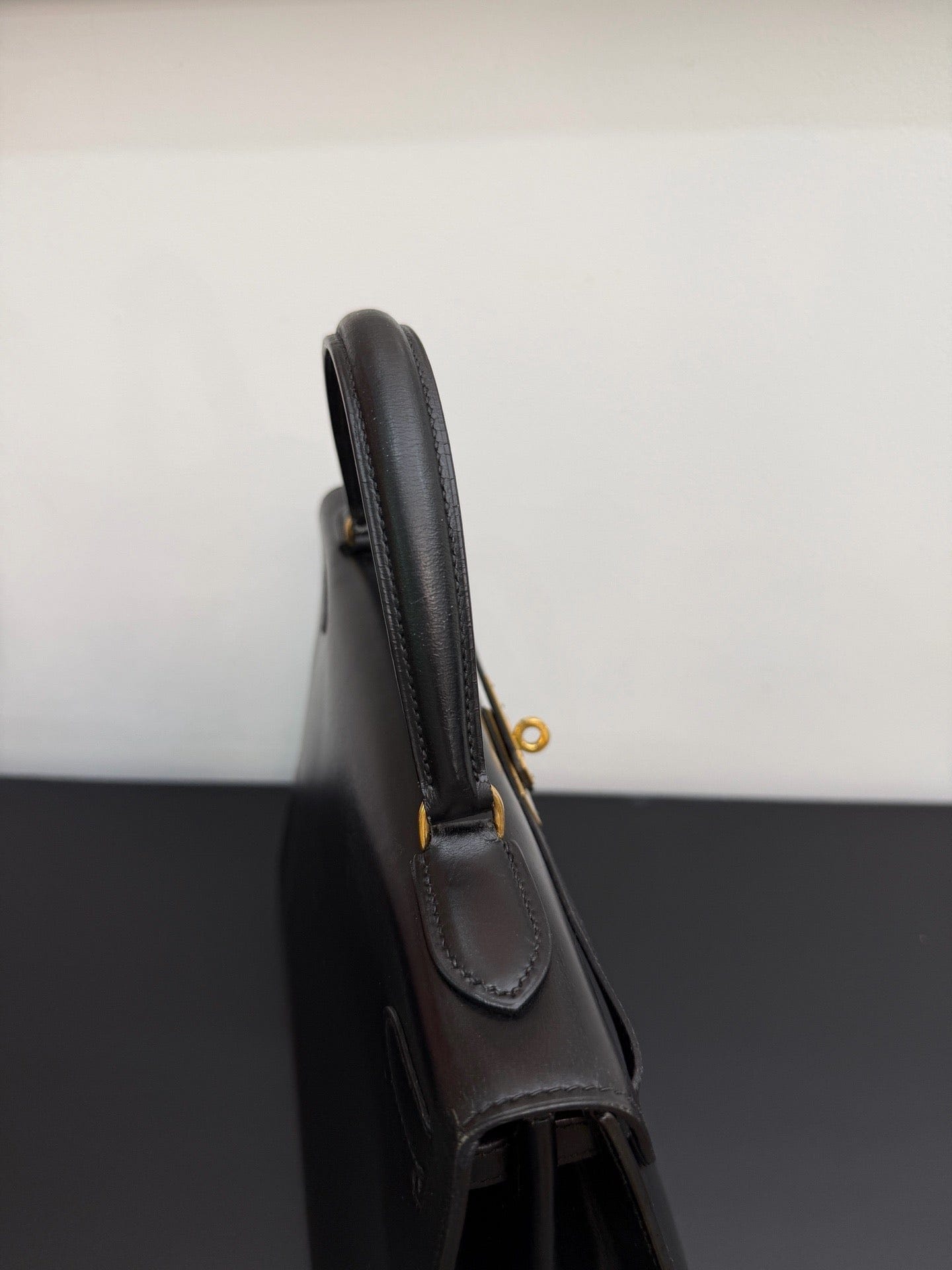 Iconn Boutique Hermès Kelly 32 Black Box Leather GHW -Stamp Circle Q