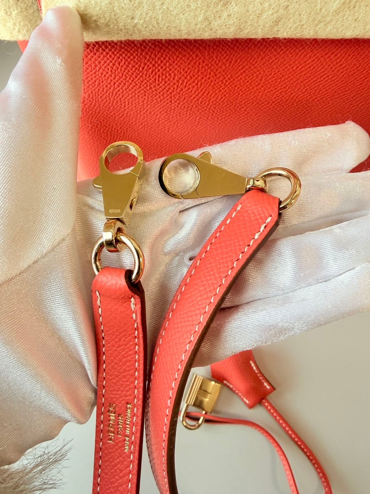 Iconn Boutique Hermès Kelly 35 in Red Togo Leather with Gold Hardware