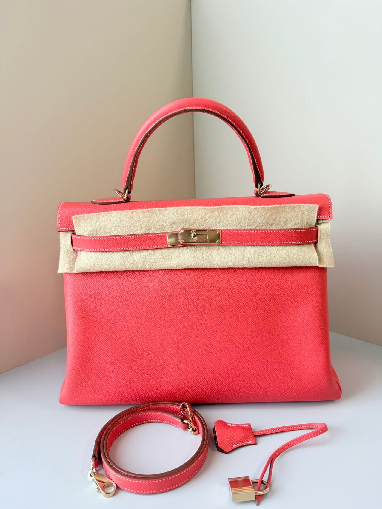 Iconn Boutique Hermès Kelly 35 in Red Togo Leather with Gold Hardware