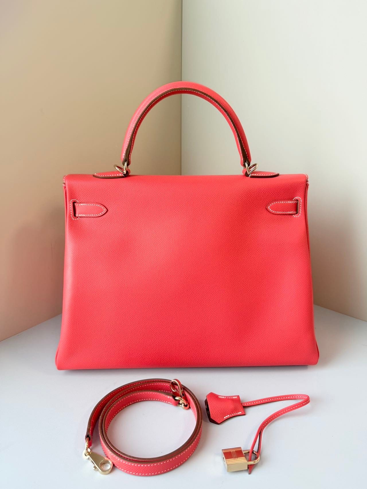 Iconn Boutique Hermès Kelly 35 in Red Togo Leather with Gold Hardware