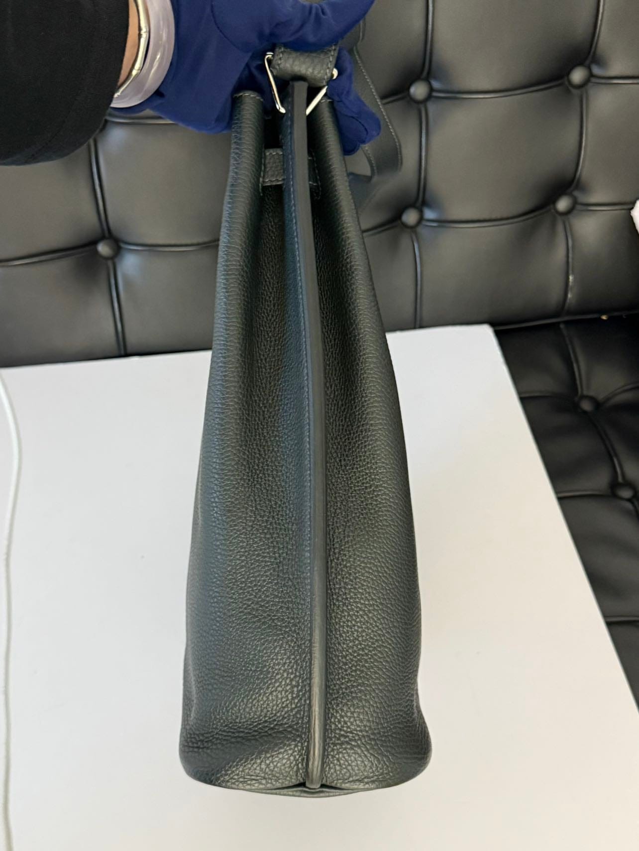 Iconn Boutique Hermès So Kelly 26 in Vibrant Emerald Togo Leather | Silver Fittings | Square R