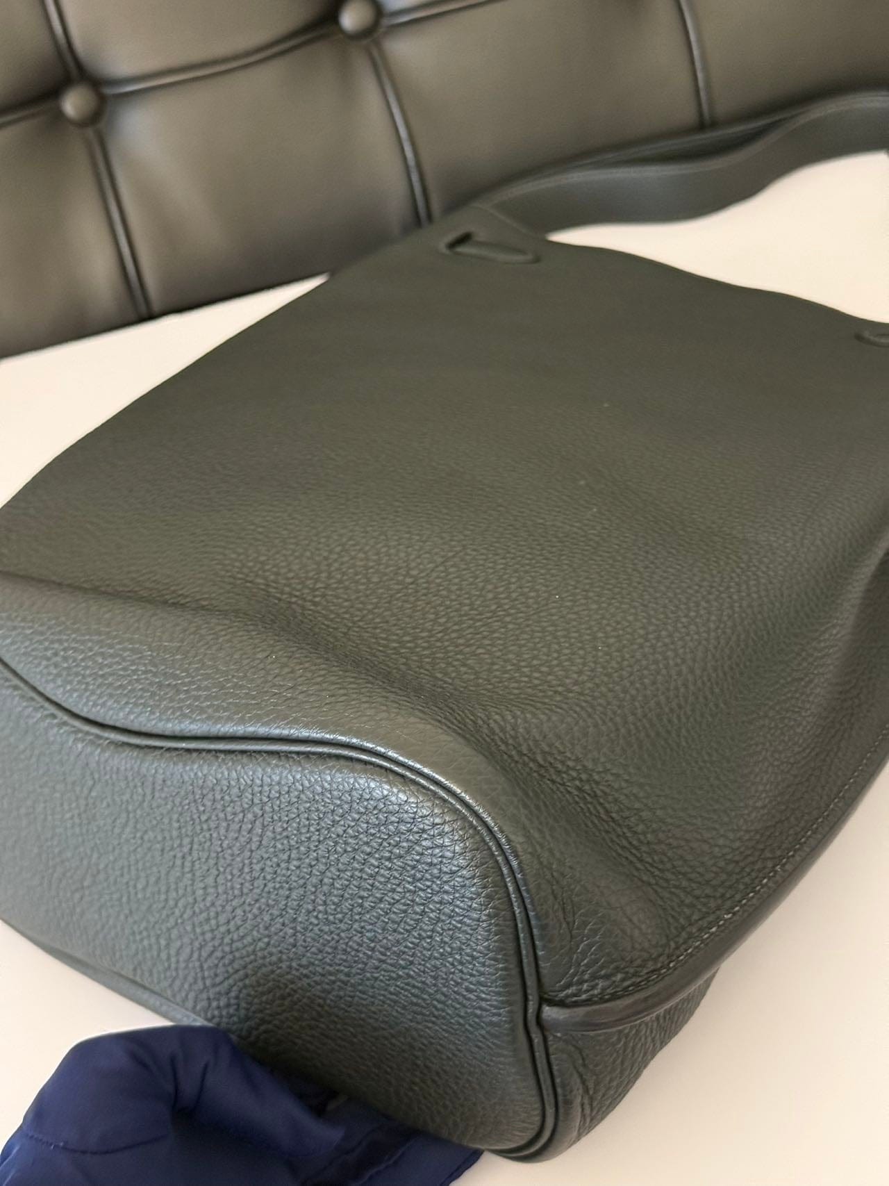 Iconn Boutique Hermès So Kelly 26 in Vibrant Emerald Togo Leather | Silver Fittings | Square R