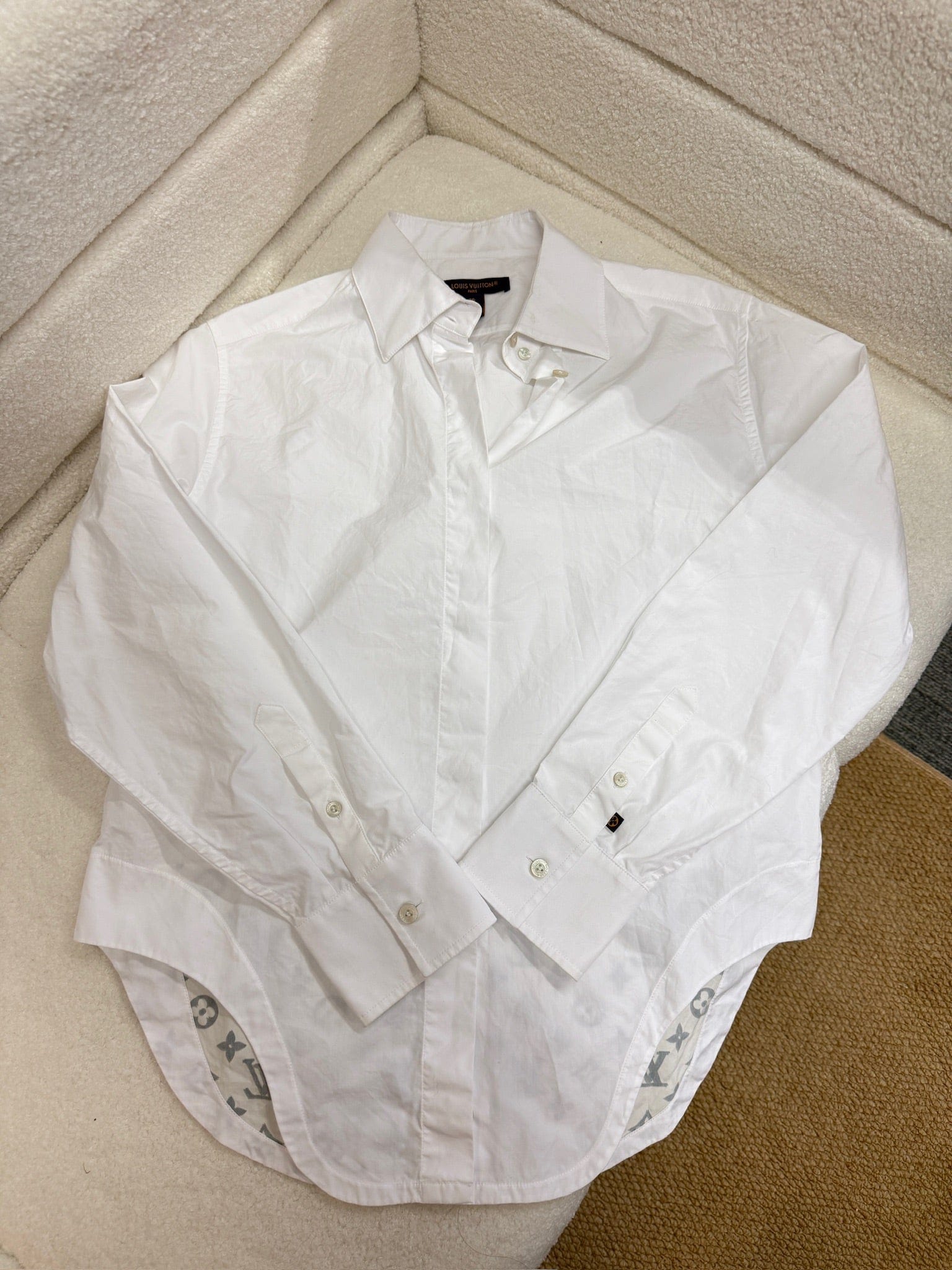 Iconn Boutique Louis Vuitton 2021 SS Monogram Hem Shirt | 100% Cotton | Regular Fit