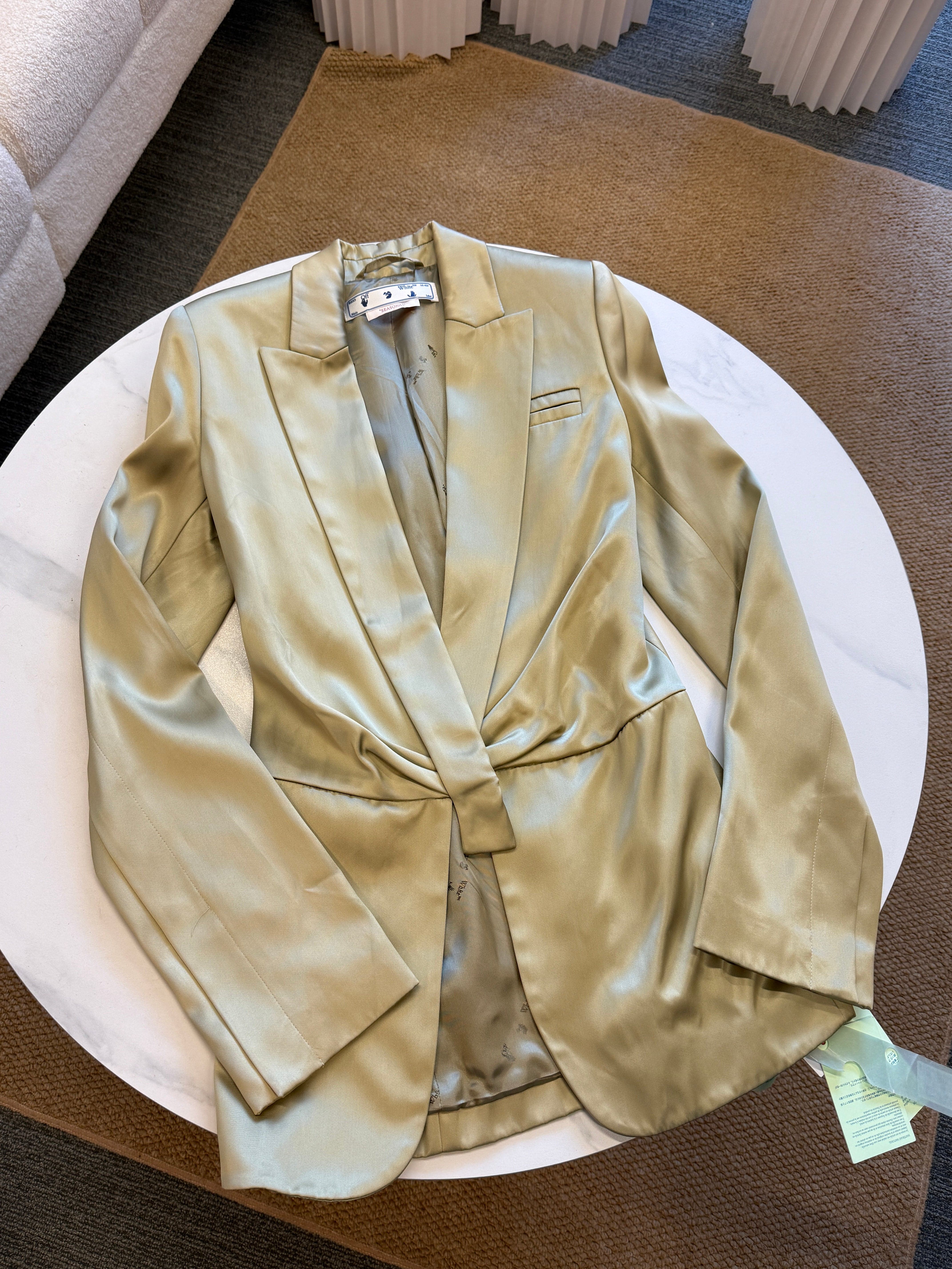 Iconn Boutique Size 40 - Off White Women's Duchesse Twisted Duchesse Fabric Suit