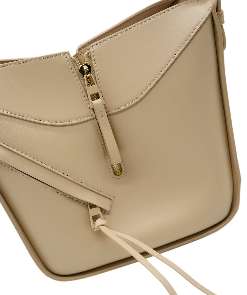 Loewe | Women Hammock Leather Compact Top Handle Bag Nude Unique