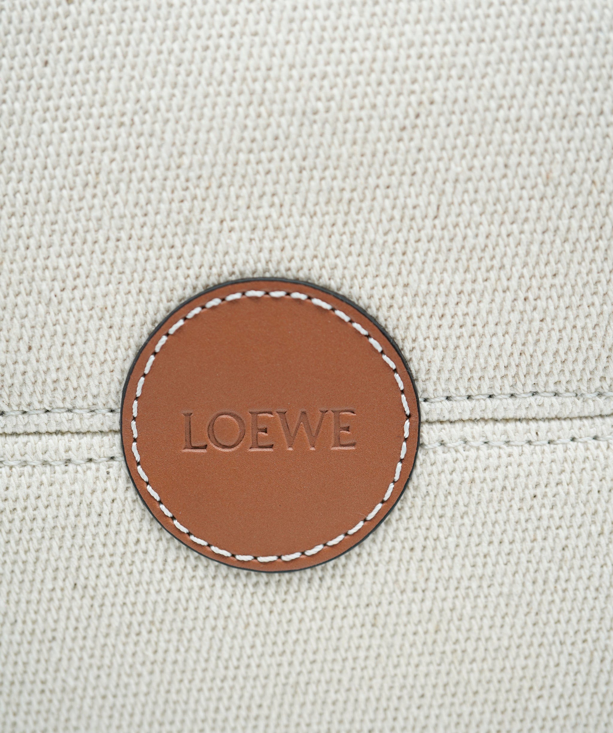 Loewe Loewe canvas shoulder bag AEC11833-FD