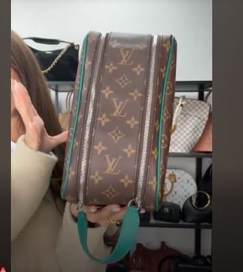 Louis Vuitton L26022823 LV Dopp Kit Monogram