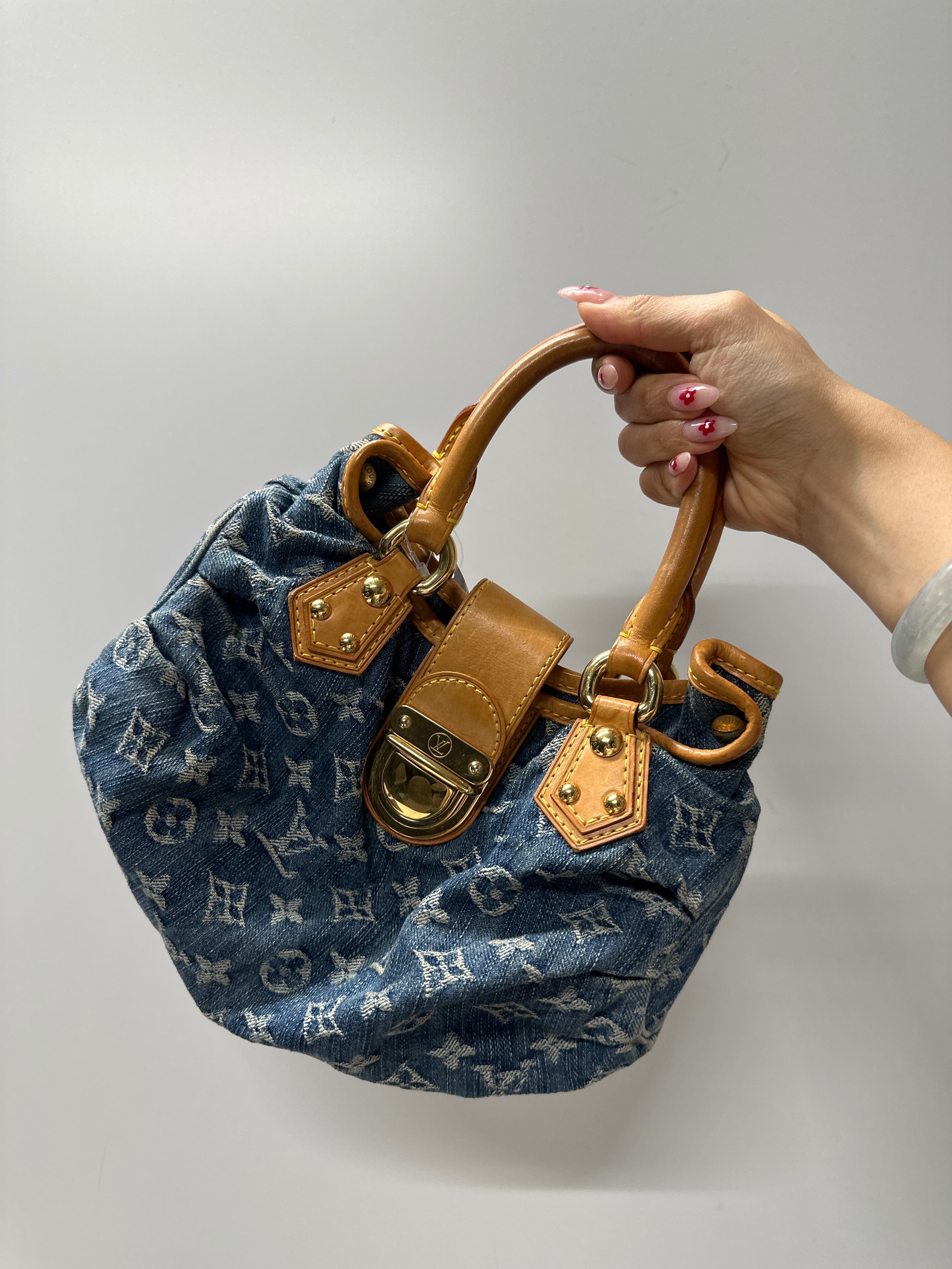 LOUIS VUITTON LOUIS VUITTON Denim Pleaty M95020