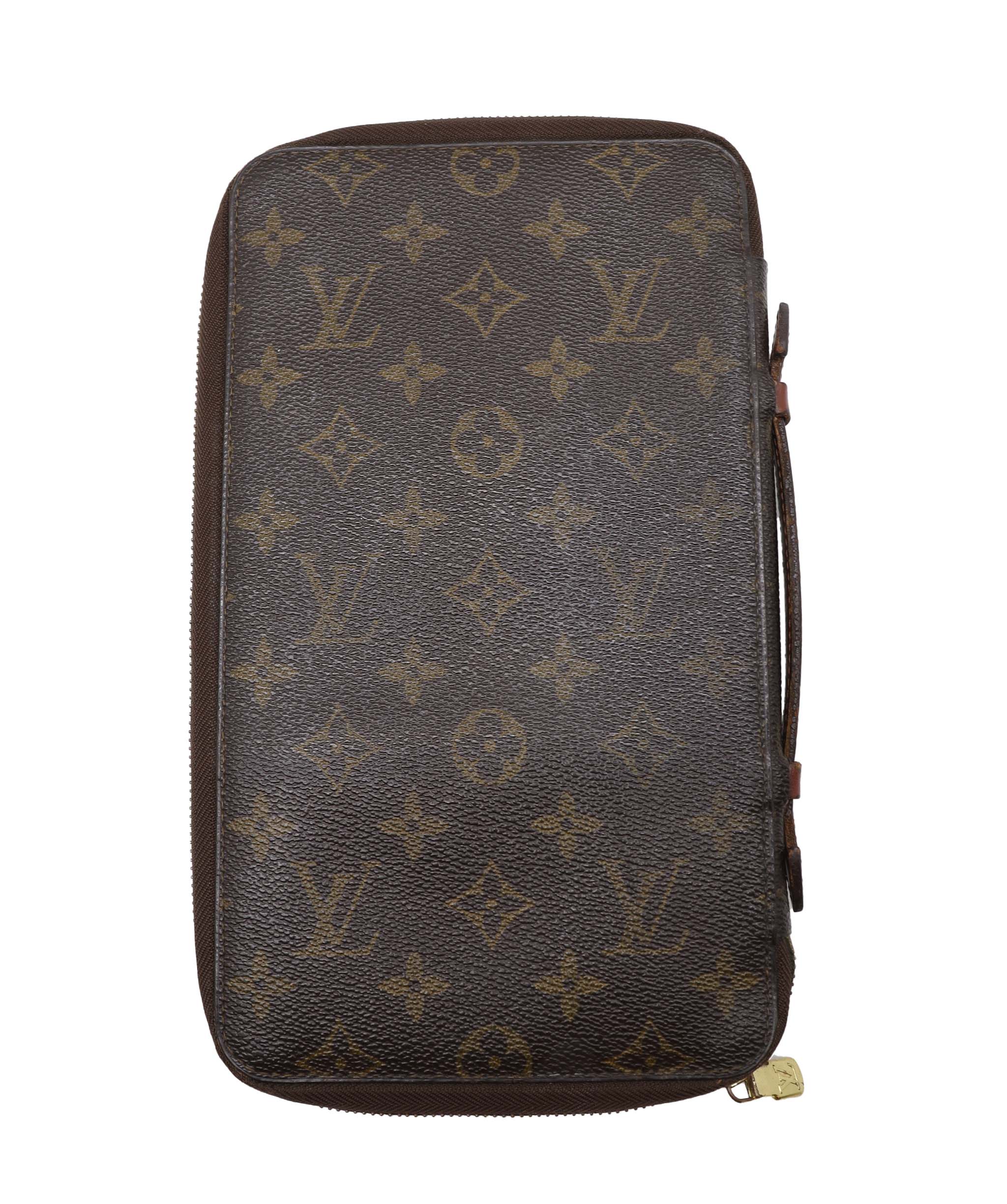 Louis Vuitton Louis Vuitton Monogram Poche Escapade Travel Case M60113 LV Auth 105681 DXBS3291