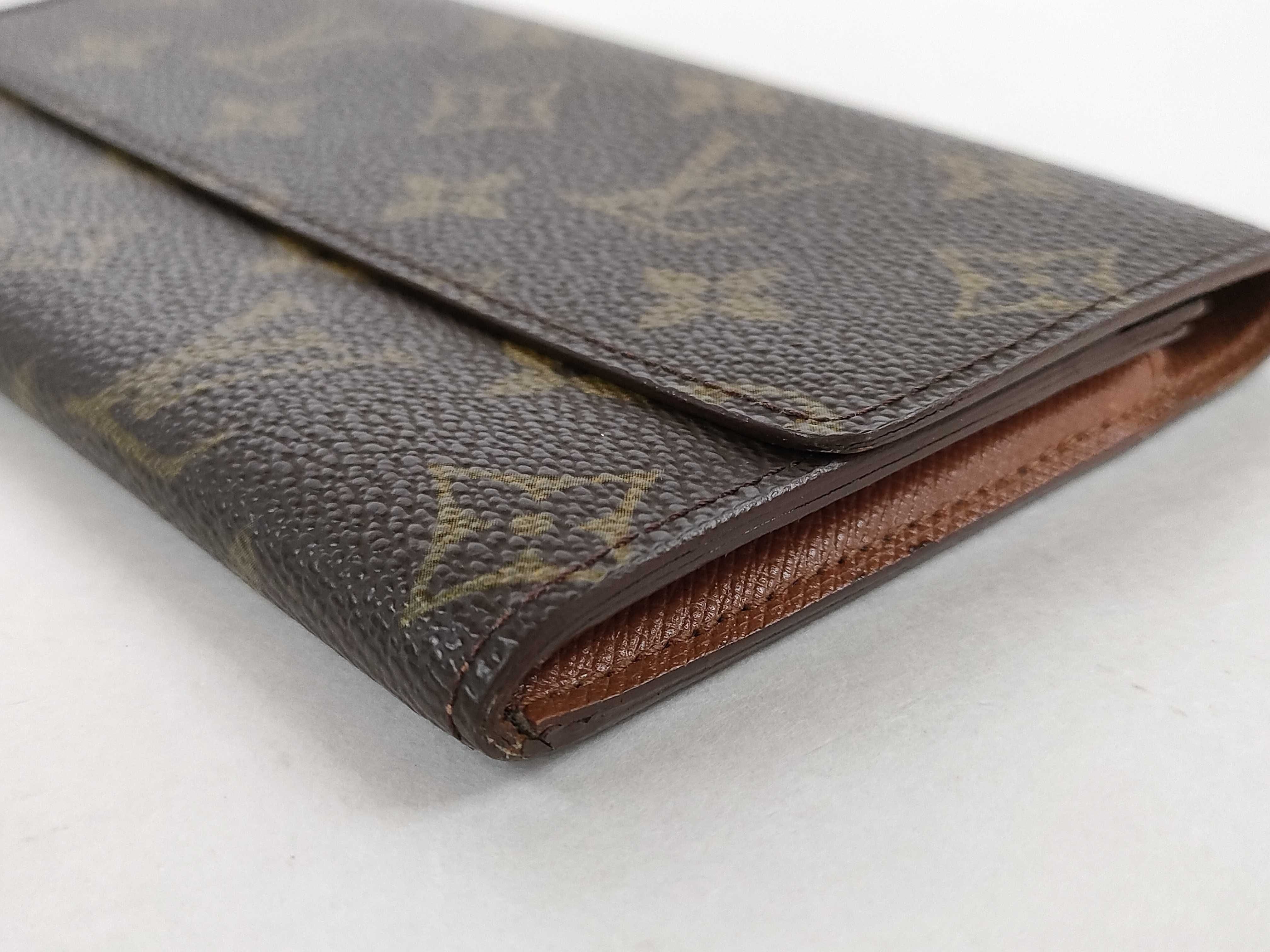 Louis Vuitton Louis Vuitton Josephine Wallet
