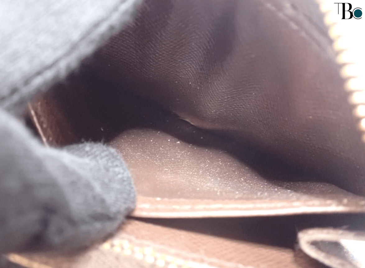 Louis Vuitton Louis Vuitton Zippy Compact Wallet