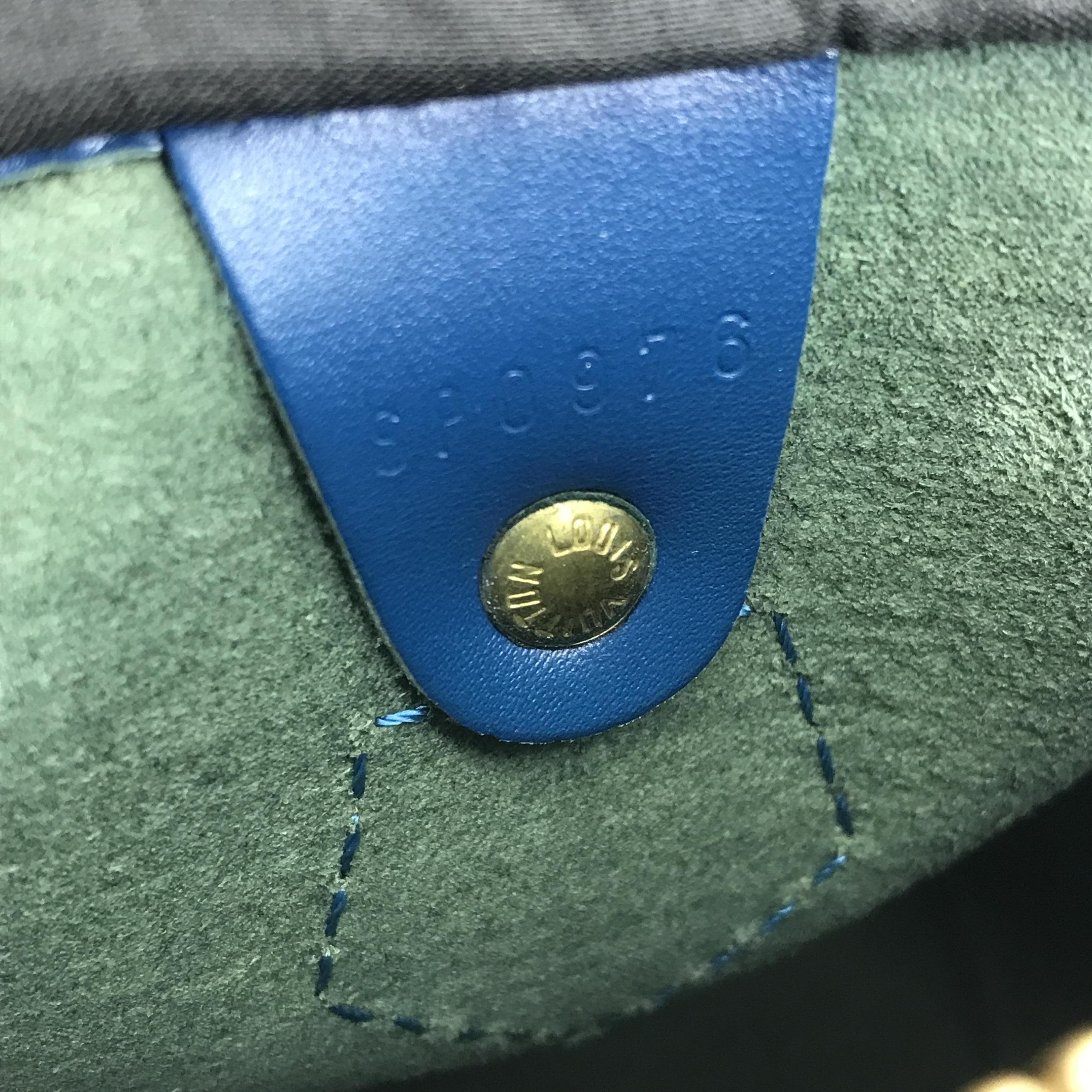 Louis Vuitton Gifted Louis Vuitton Epi Leather Speedy 30 Handbag in Blue ALC3198