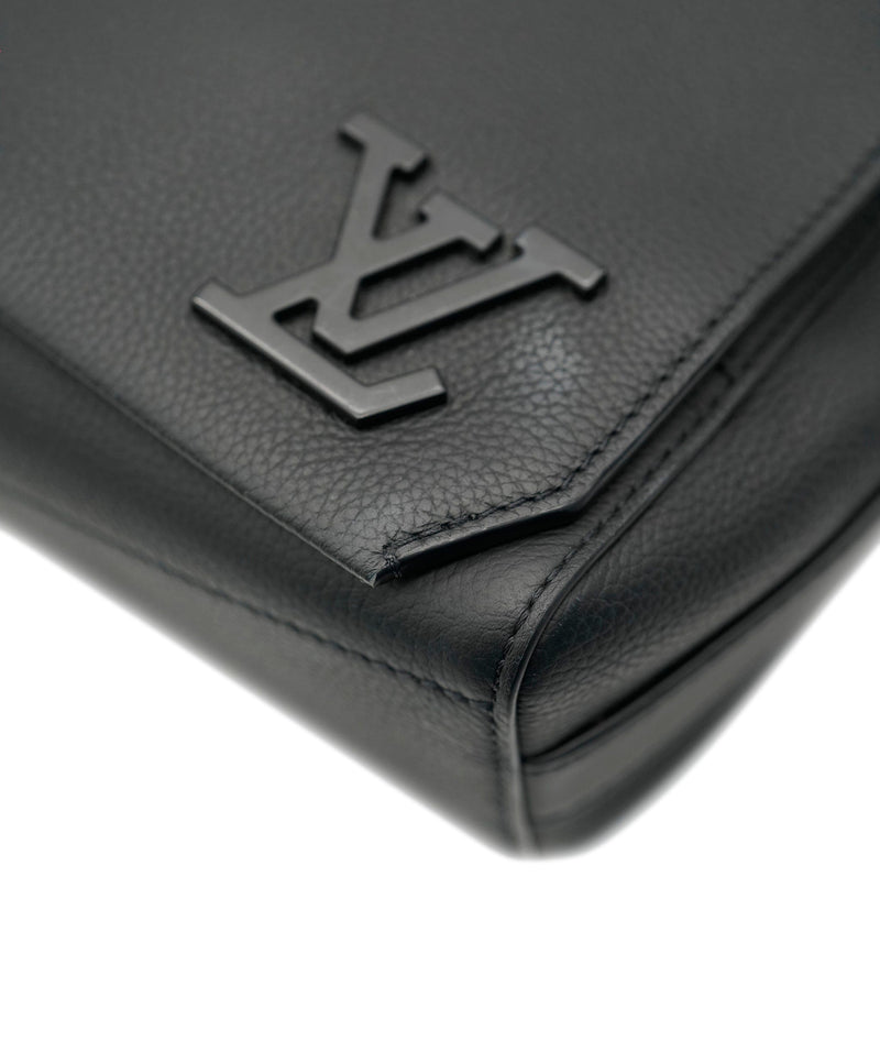 Louis Vuitton Black Leather Takeoff Sling Bag – Italy Station