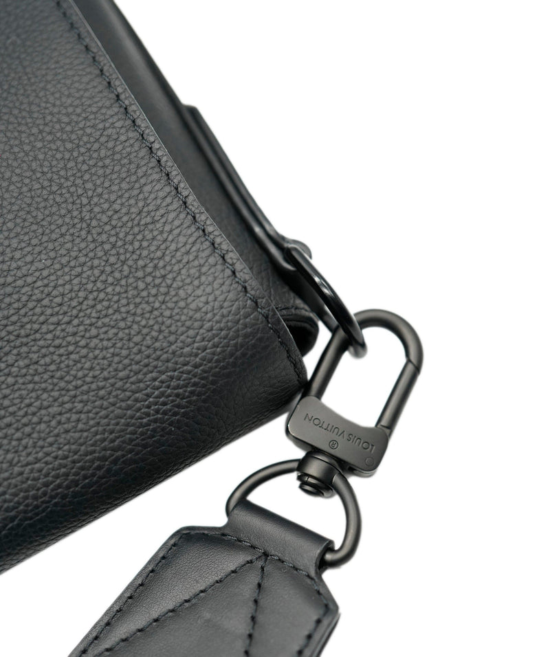 Louis Vuitton - Takeoff Backpack - Leather - Black - Men - Luxury