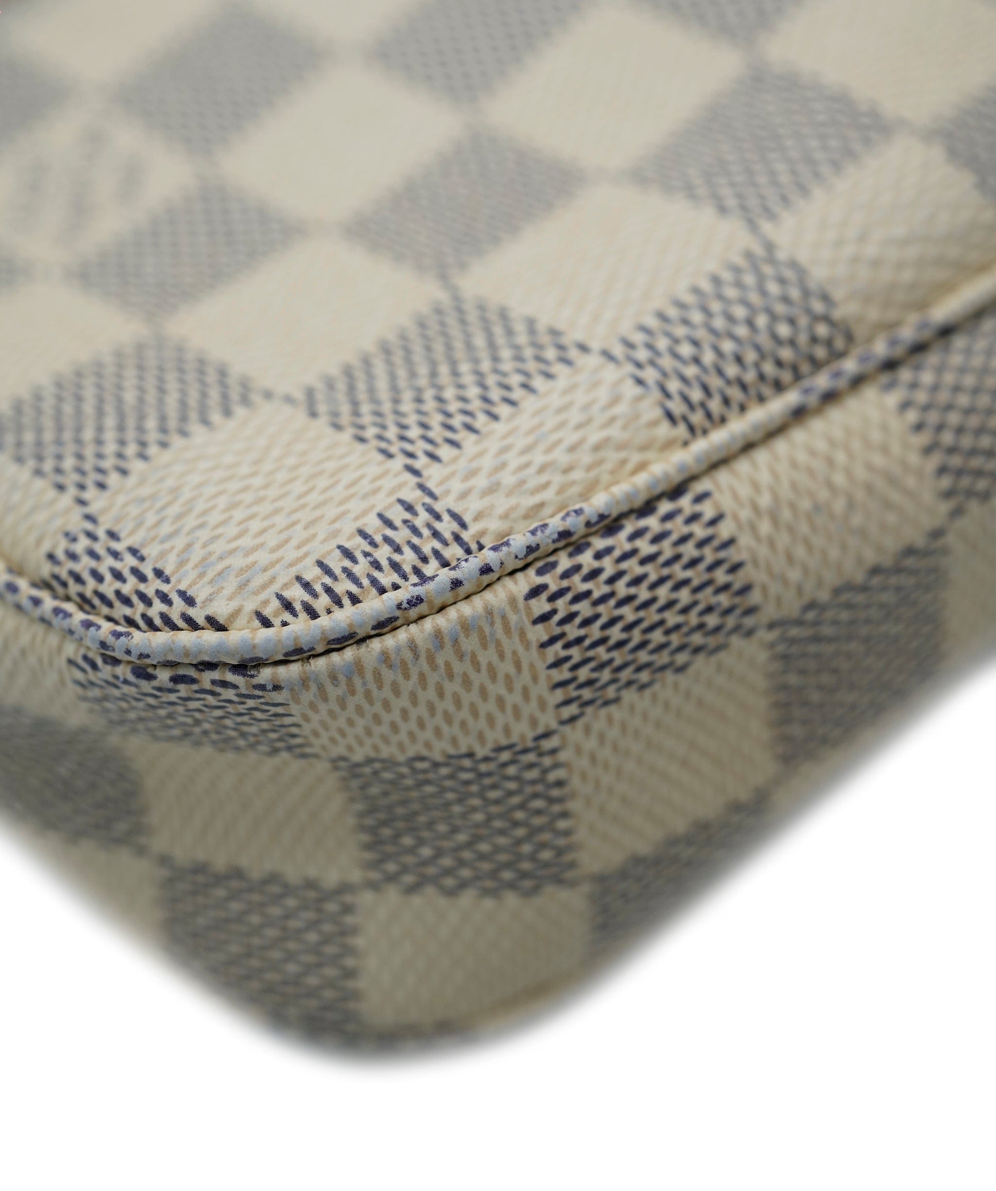 Louis Vuitton Louis Vuitton Damier Azur Coated Canvas Pochette Accessories ABC0915