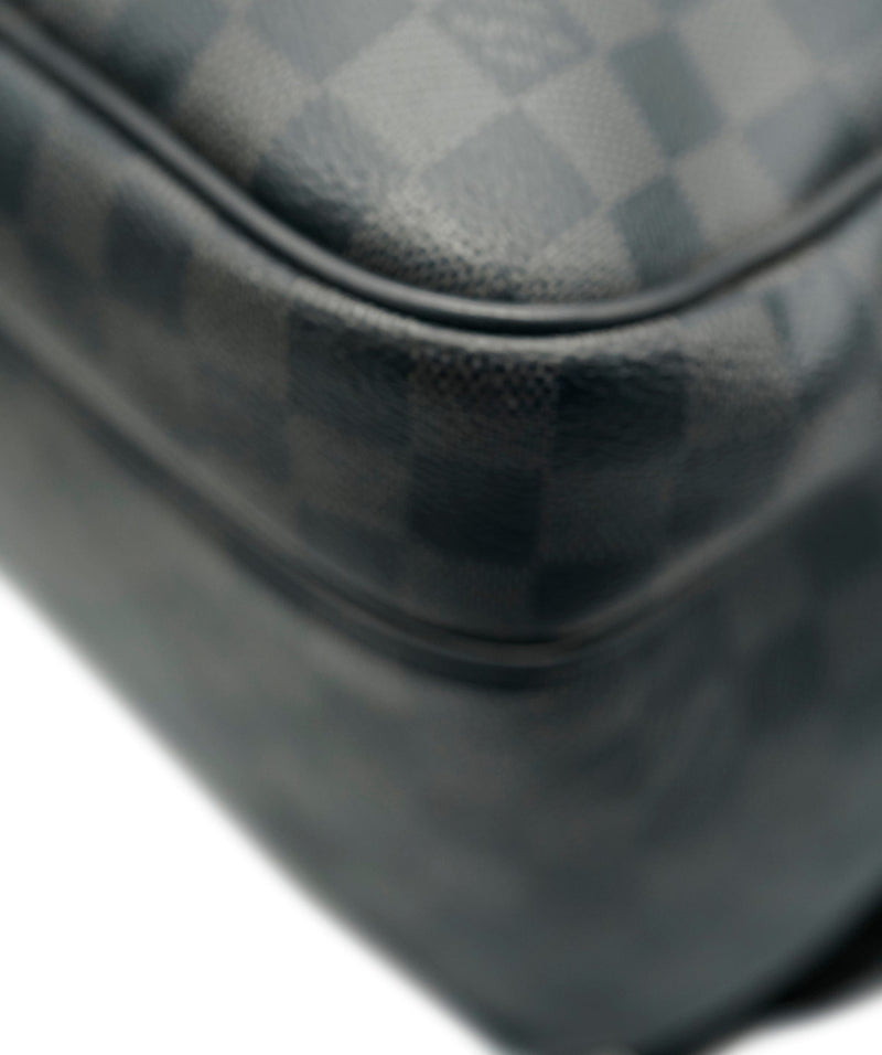 Louis Vuitton Black Damier Infini Michael Backpack NV2