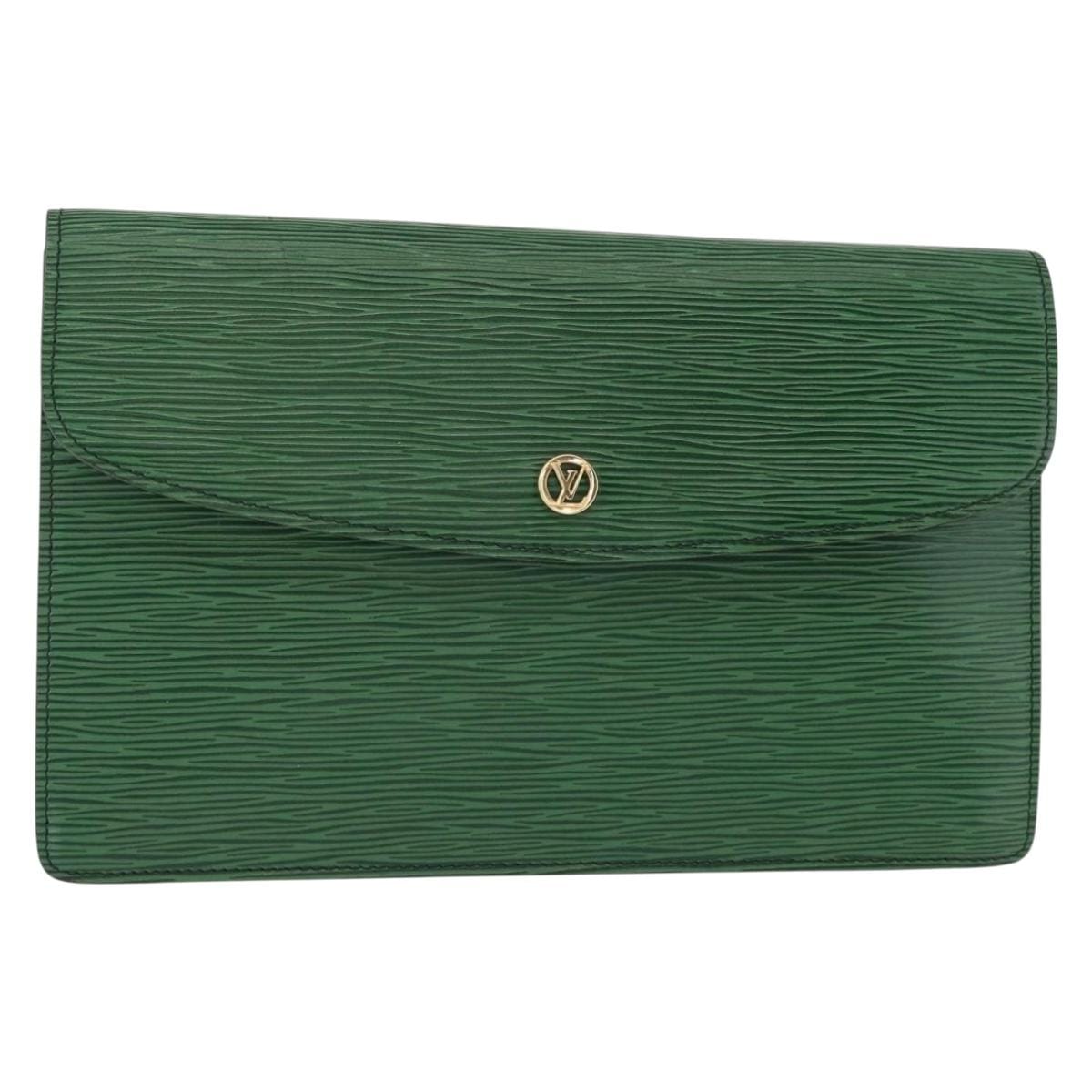Louis Vuitton LOUIS VUITTON Epi Montaigne 27 Clutch Bag Green M52654 LV Auth 153375 153375