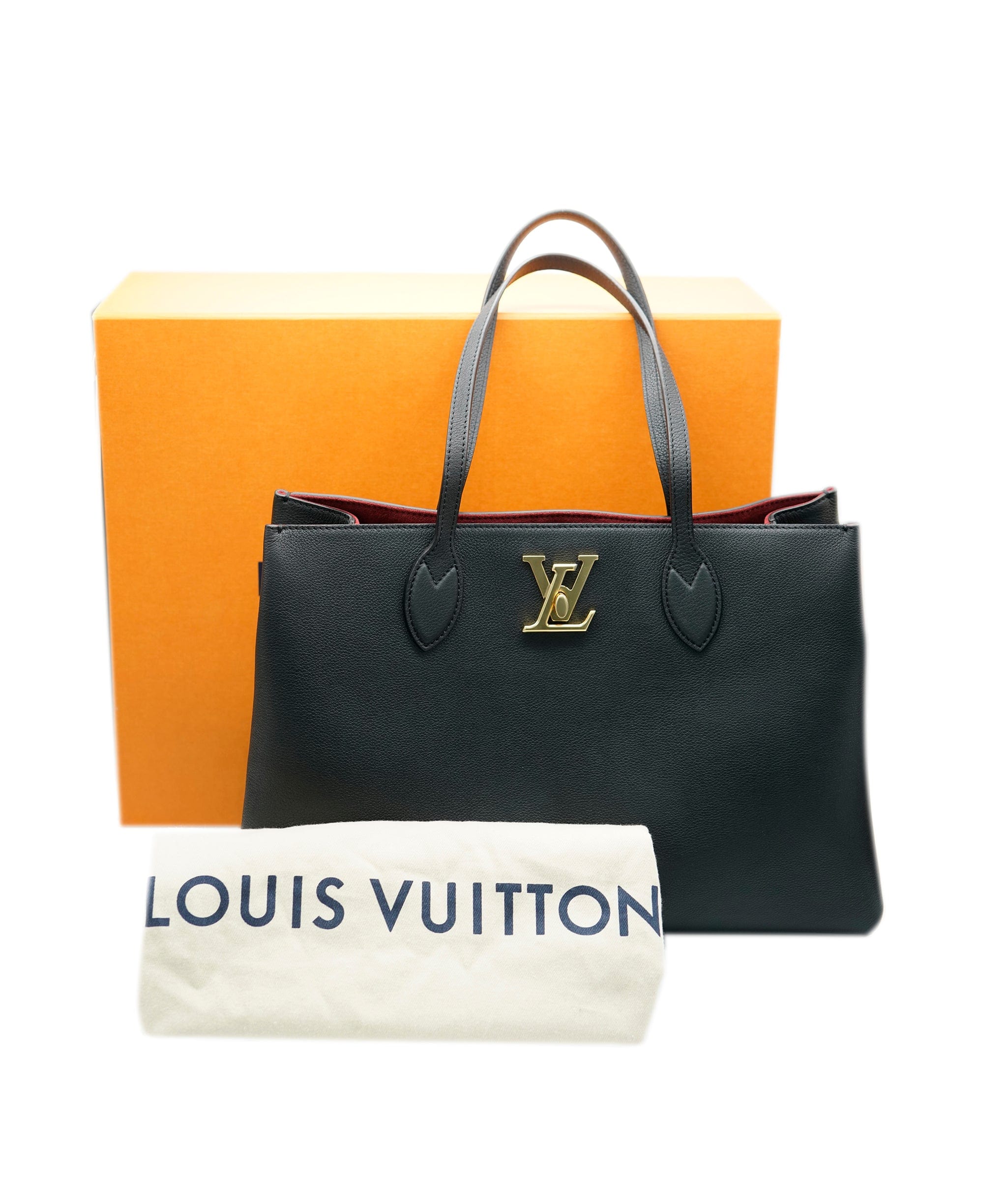 Louis Vuitton Lock Me bag ALC0449 RTV LuxuryPromise