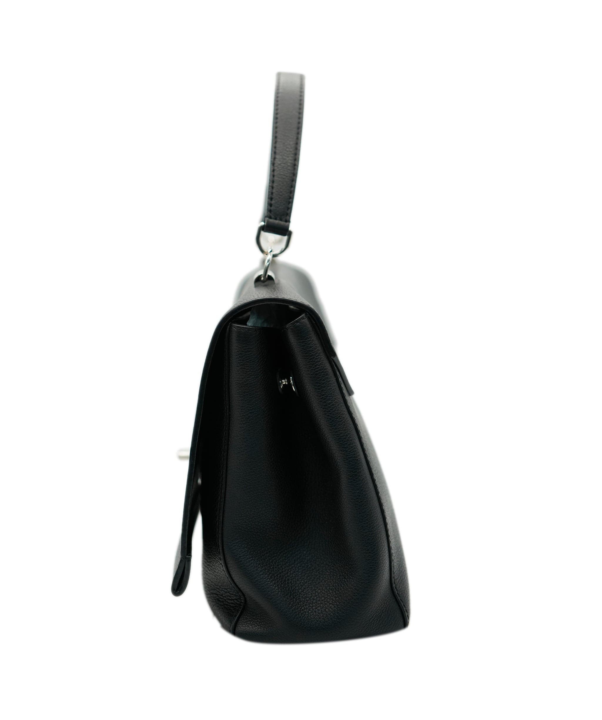 Louis Vuitton Louis Vuitton Lock me II bag black  AVC2107