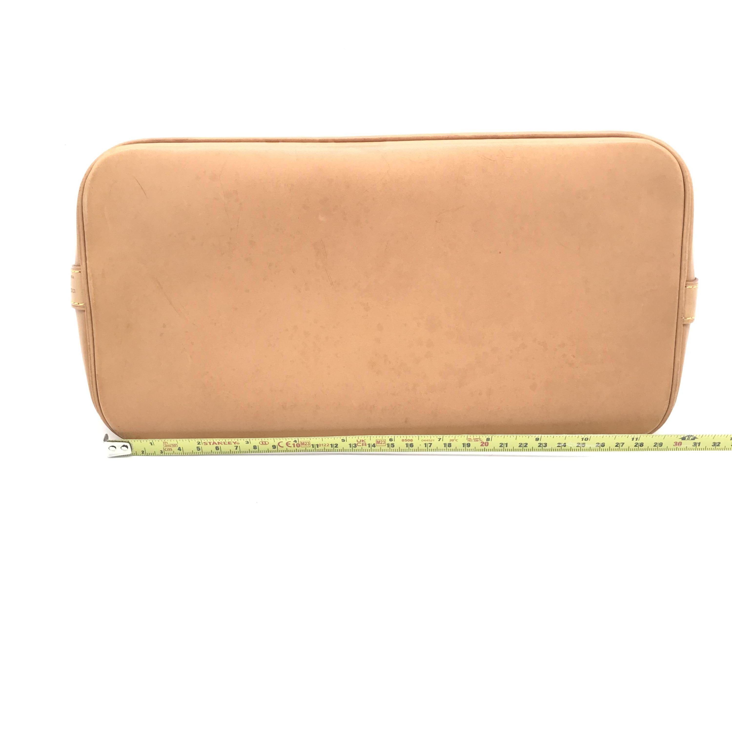 Louis Vuitton Louis Vuitton Monogram Alma PM Handbag ALC3195