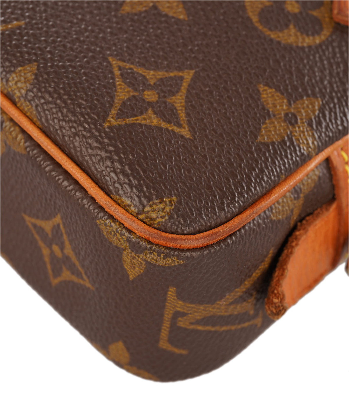 Louis Vuitton Louis Vuitton Monogram Canvas Pochette Marly Bandouliere ALC4368
