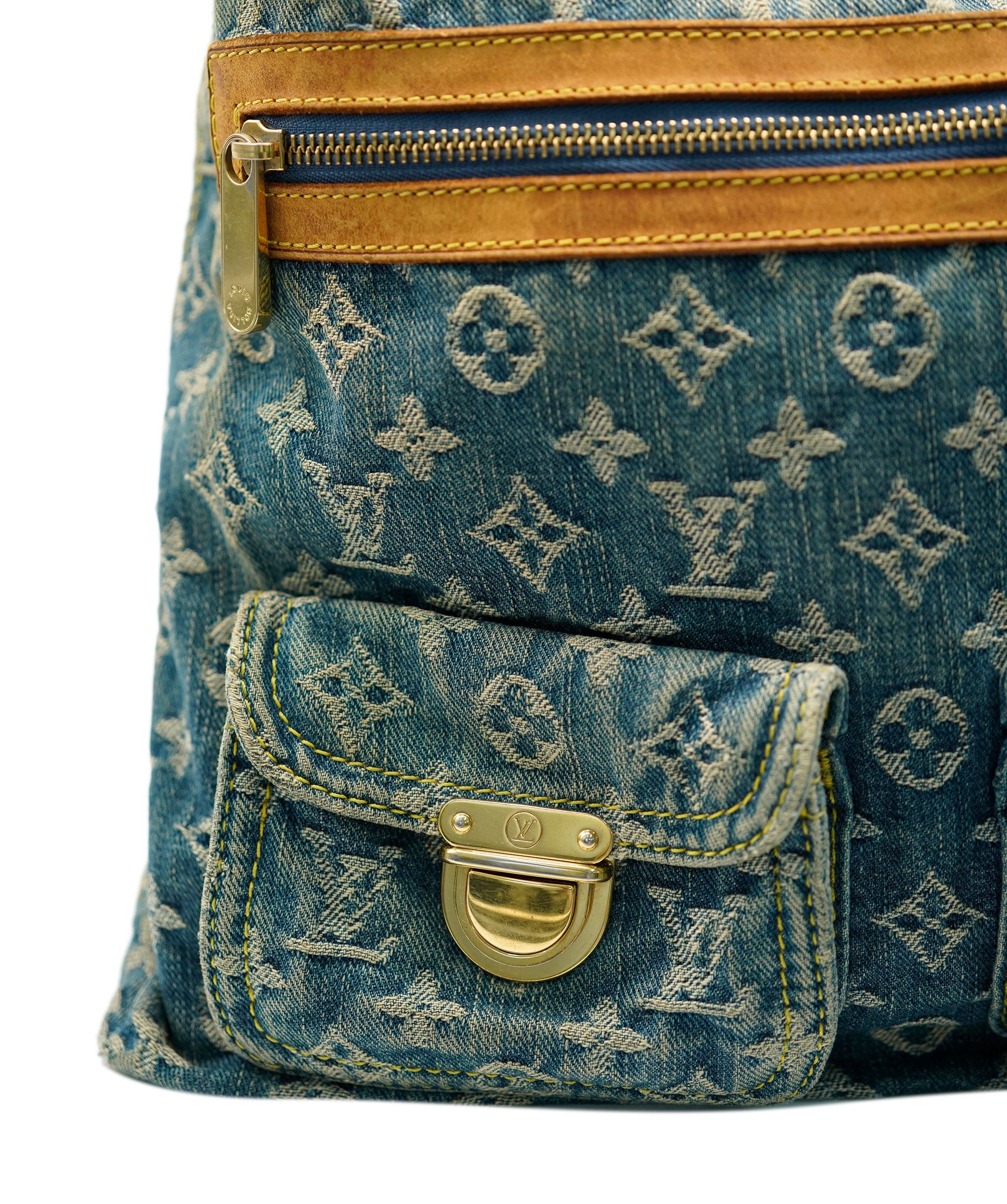 Louis Vuitton Louis Vuitton Monogram Denim Buggy GM Shoulder Bag ASL8061