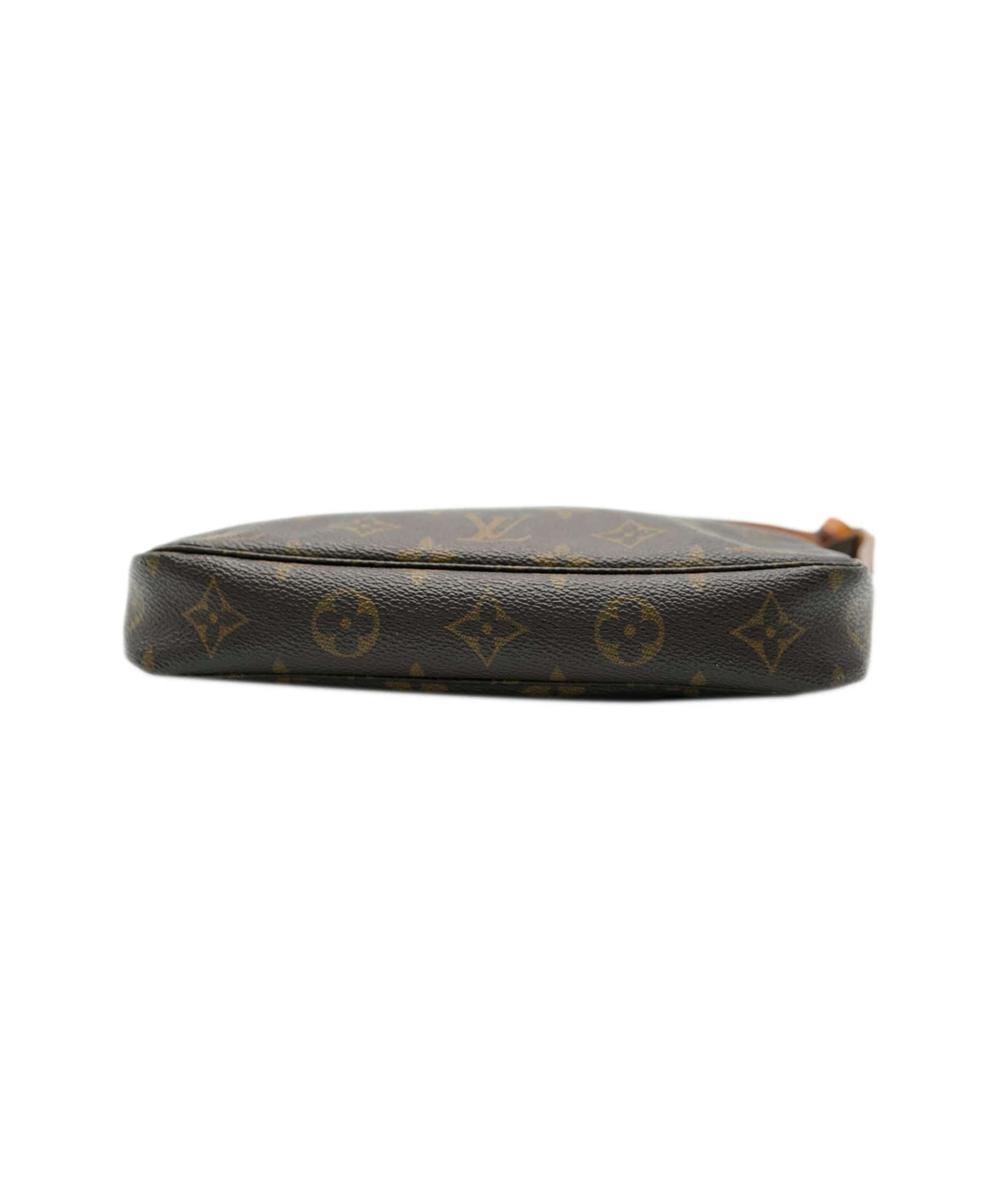 Louis Vuitton Louis Vuitton Monogram Pochette Accessoires ASL8009