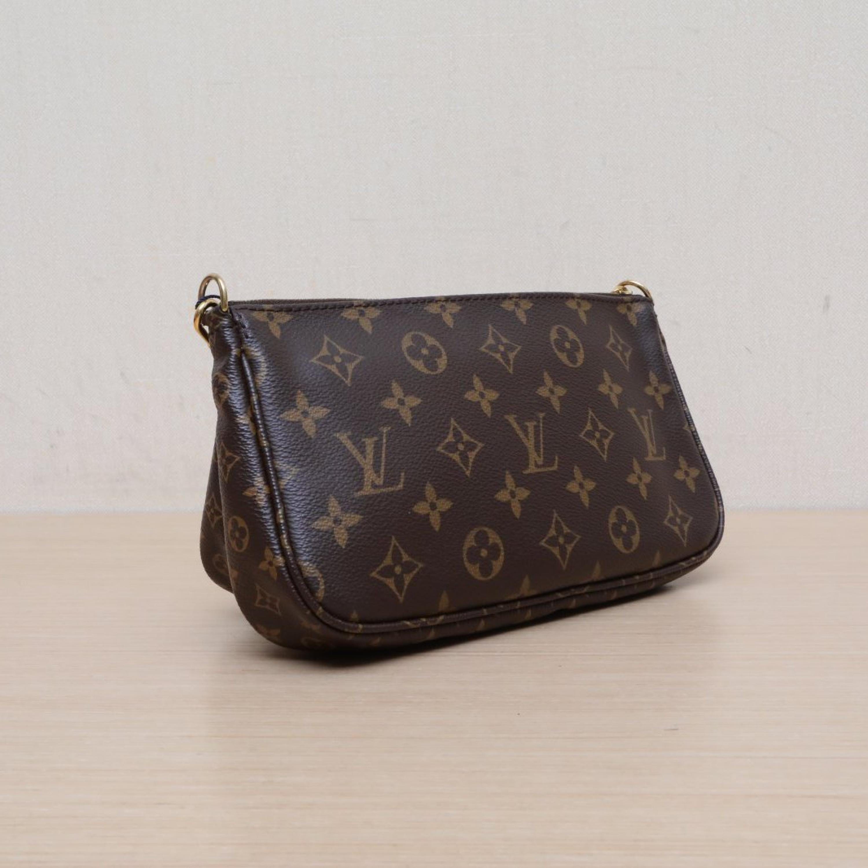 Louis Vuitton Louis Vuitton Multi Pochette Accessoires 5-in-1 Pink Shoulder Strap Monogram PVC 2020
Bag, shoulder straps ALC3159