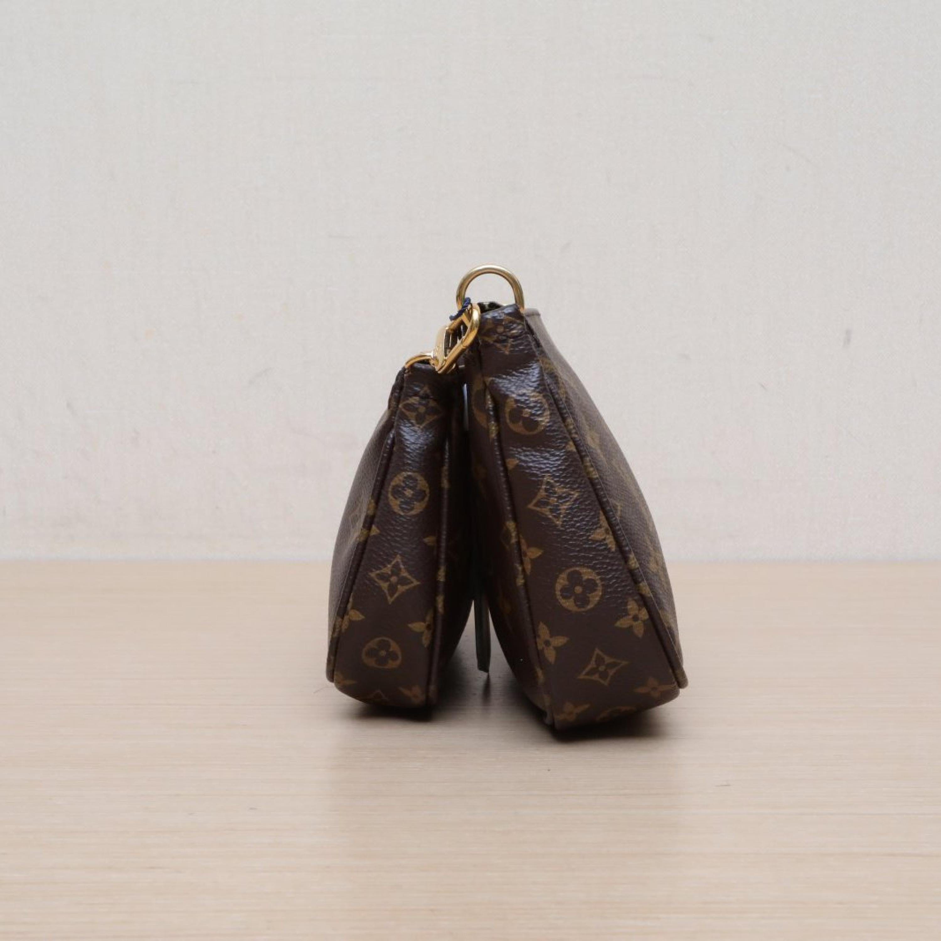 Louis Vuitton Louis Vuitton Multi Pochette Accessoires 5-in-1 Pink Shoulder Strap Monogram PVC 2020
Bag, shoulder straps ALC3159