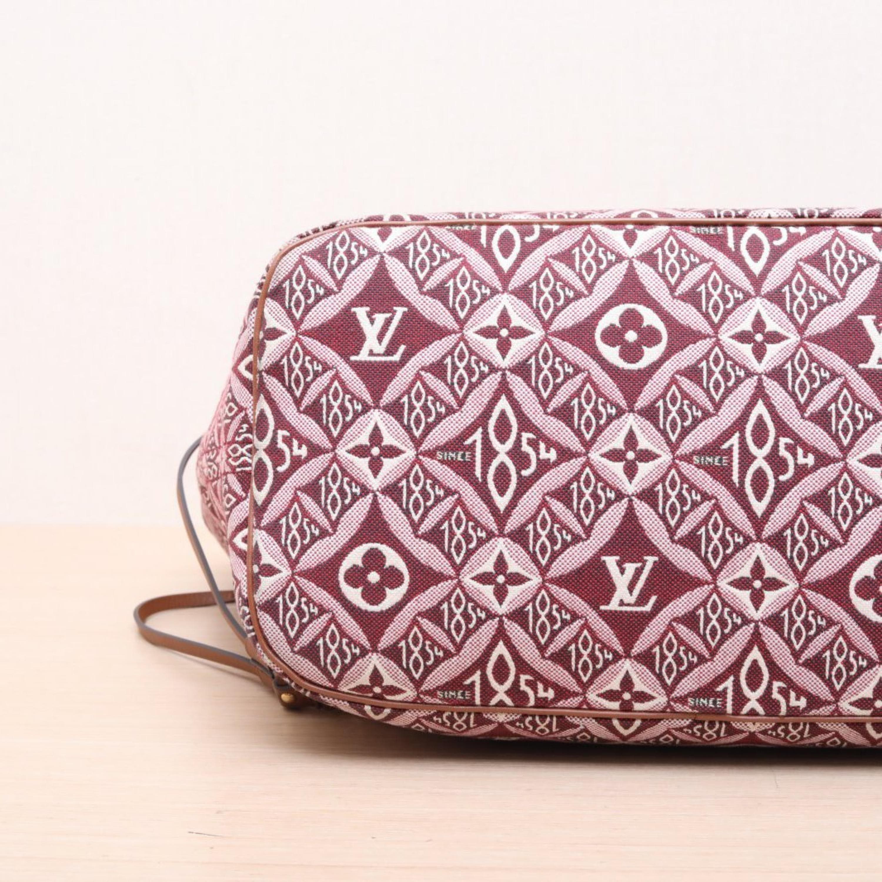 Louis Vuitton Louis Vuitton Neverfull Medium 31 Gamete Bag Red Brown PVC Silver Buckle 2020 1854 Print
sub-bag ALC3183