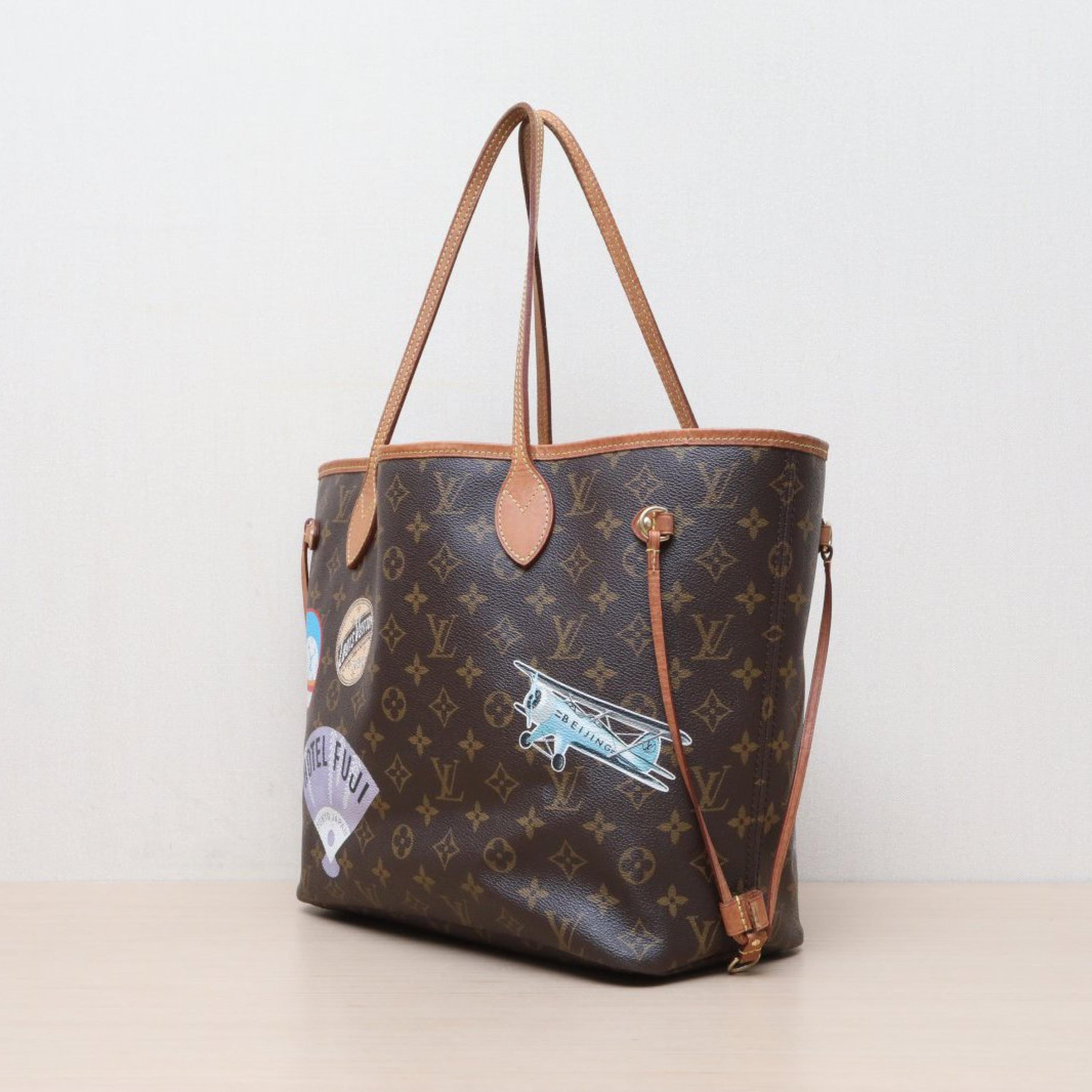 Louis Vuitton Louis Vuitton Neverfull Medium 31-Gamete Bag with Monogram PVC and Gold Buckle (2018 Badge)
sub-bag ALC3151