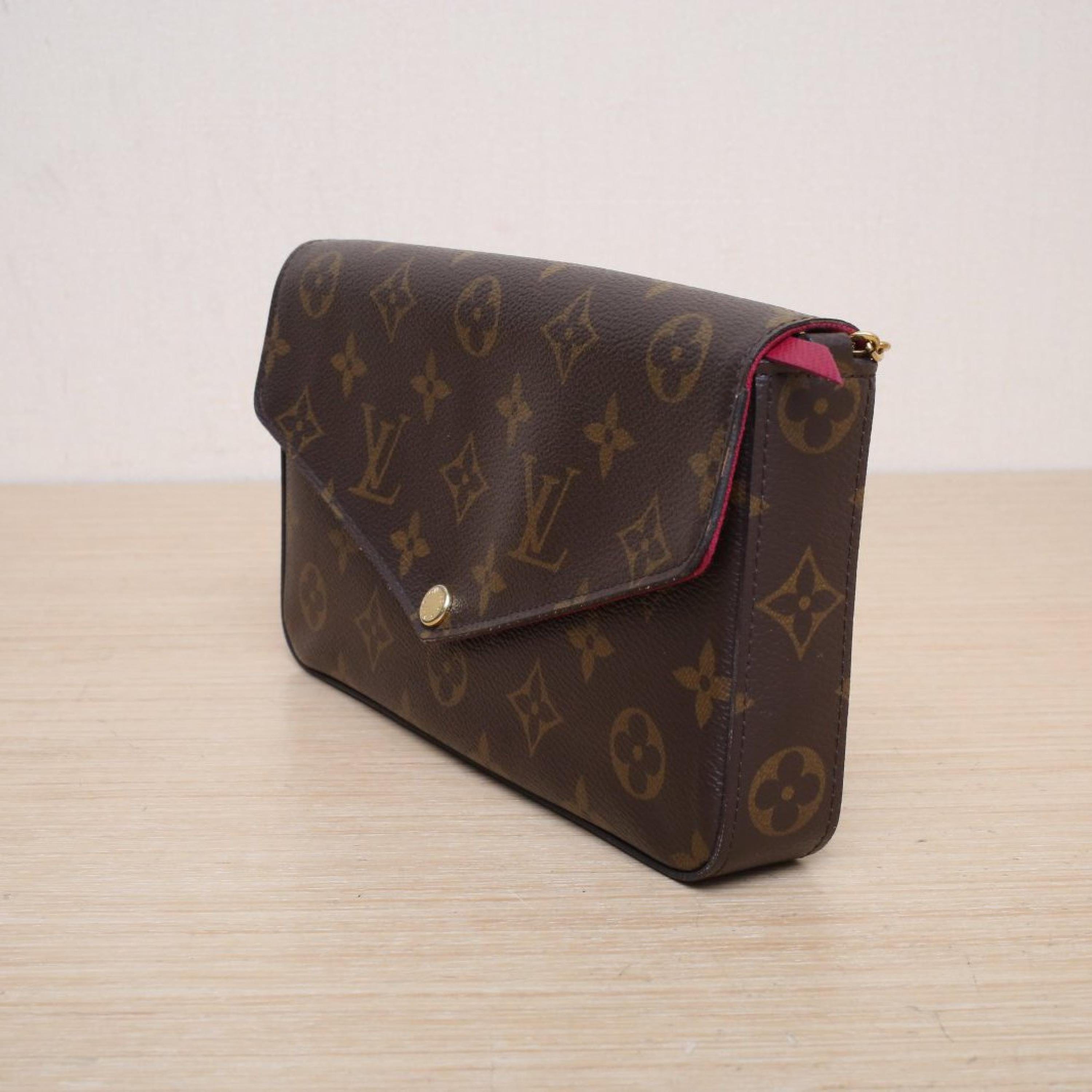 Louis Vuitton Louis Vuitton POCHETTE FELICIE 3-in-1 Chain Bag Monogram PVC 2020
Box, original dust bag, shopping ticket, brand label card, brand packaging bag, shoulder strap, sub-bag ALC3172