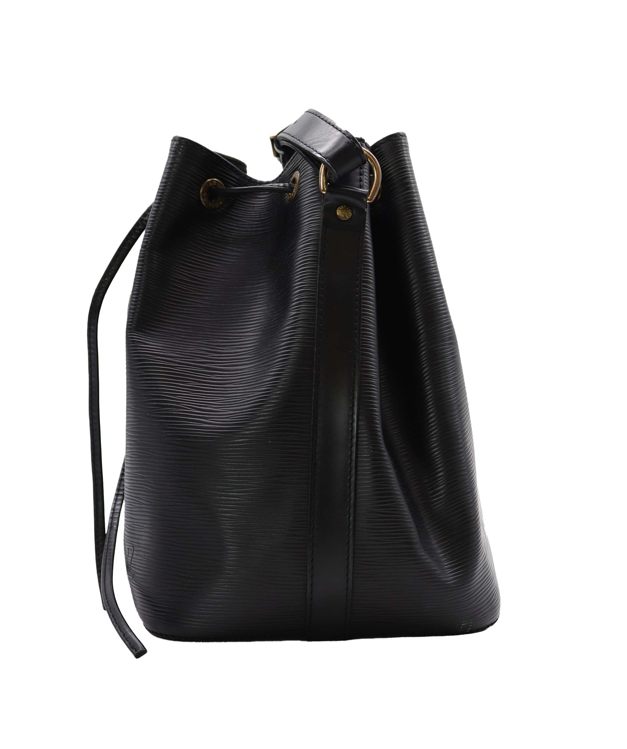 Louis Vuitton Louis Vuitton Vintage Petite Noe Black Epi GHW SKC1987