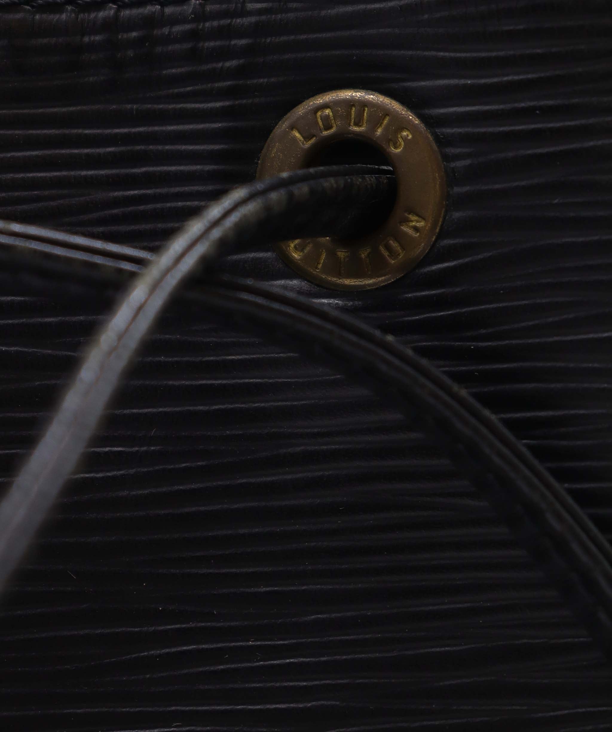 Louis Vuitton Louis Vuitton Vintage Petite Noe Black Epi GHW SKC1987