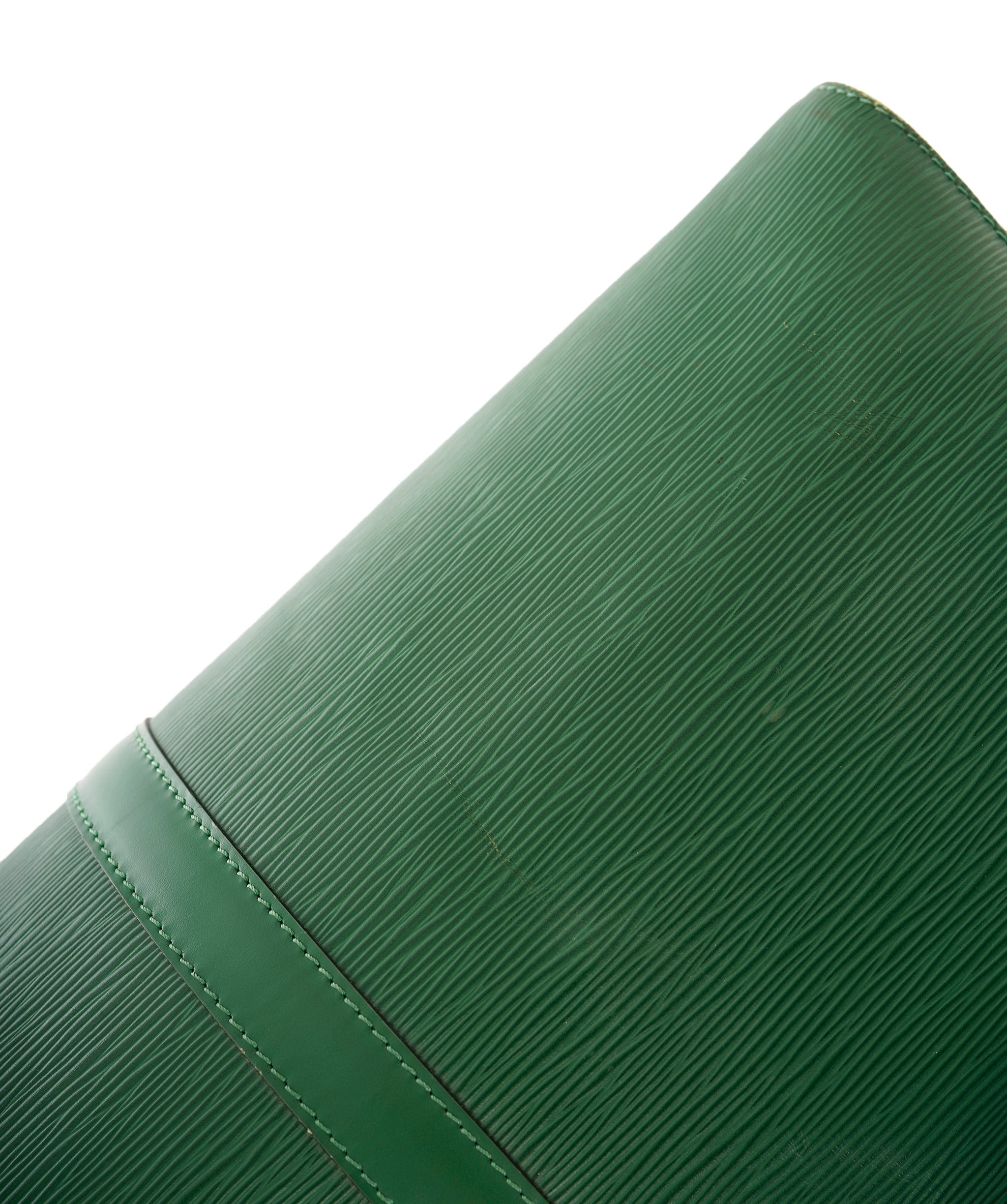 Louis Vuitton LV Green Epi Leather Keepal 55cm - APC0001