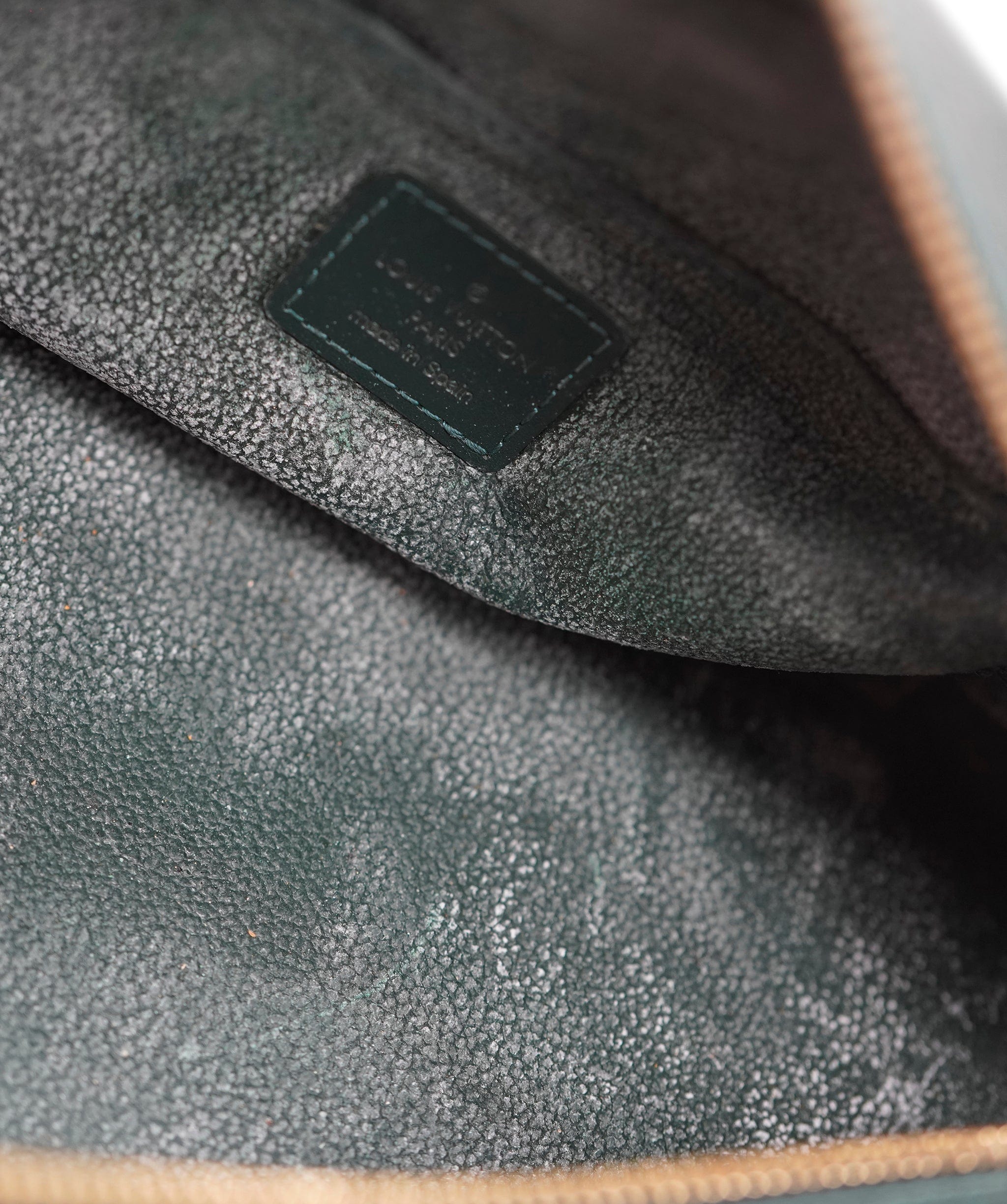 Louis Vuitton LV Green Taiga Leather Trousse Toilette Pouch PM - APC0003