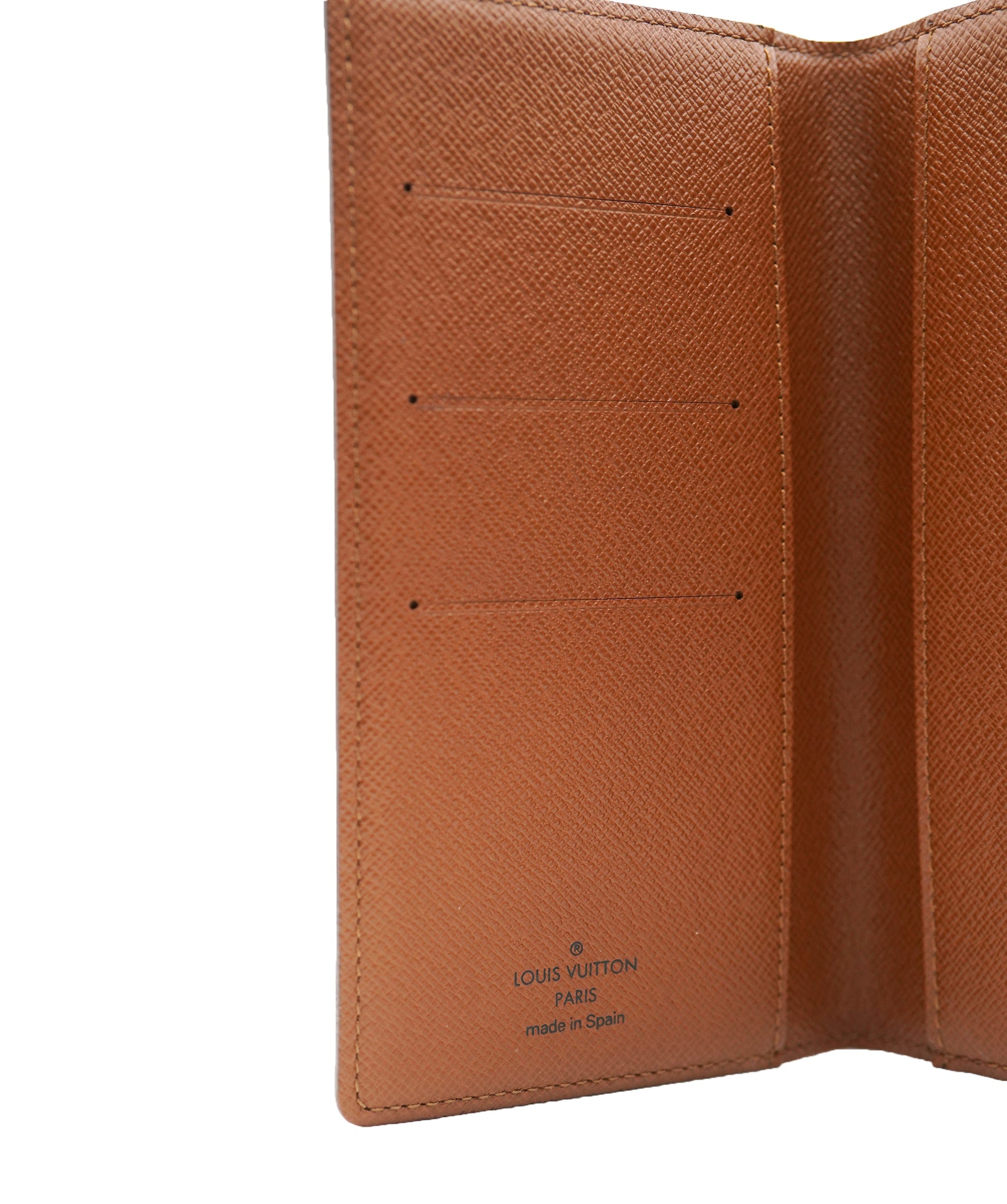 Louis Vuitton LV Medium Card Holder Monogram - APC0017