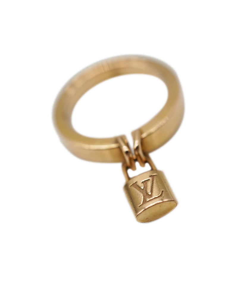 Louis Vuitton 18K rose gold Padlock ring AHC1349 – LuxuryPromise