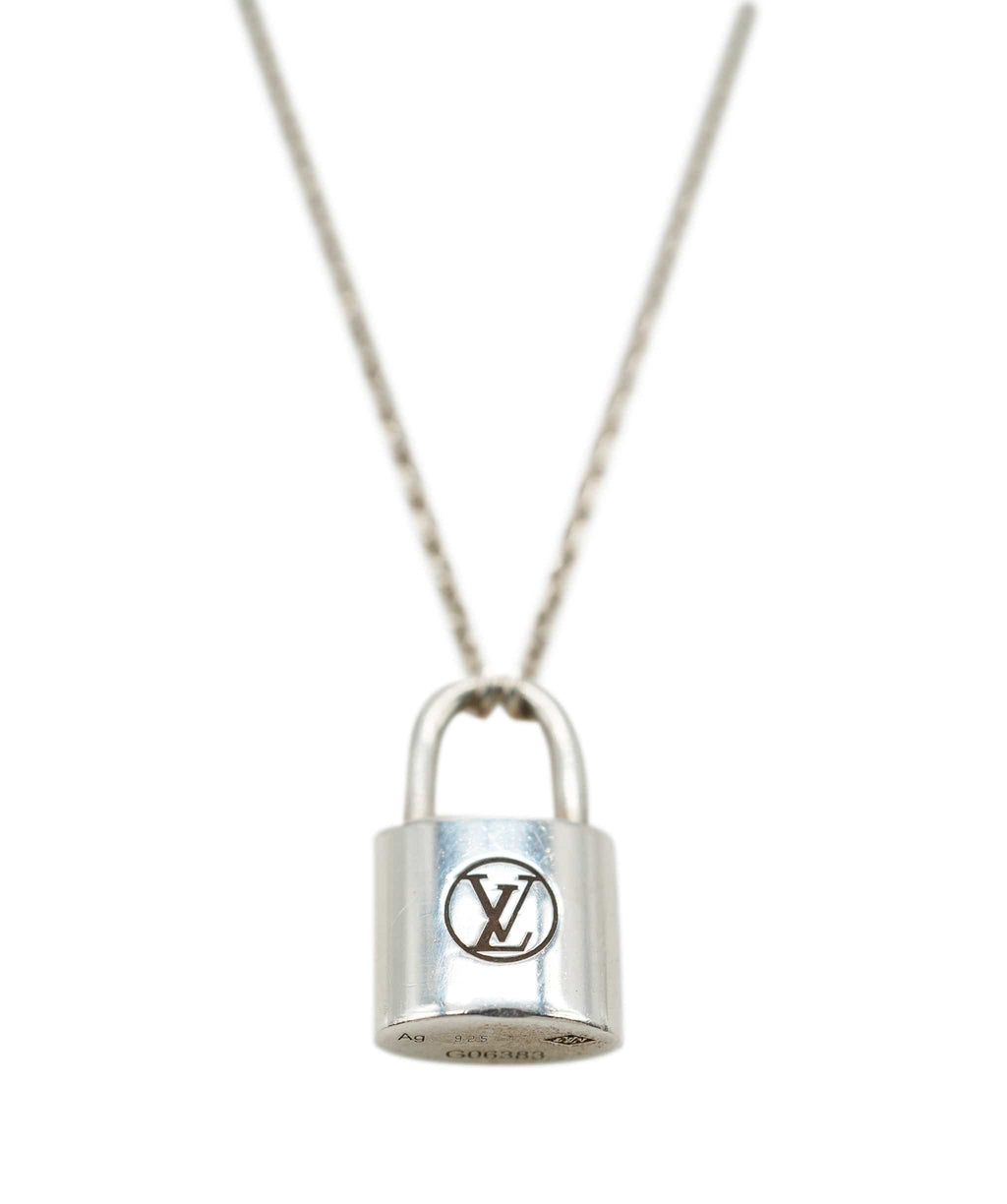 Louis Vuitton Sterling Silver Lockit pendant on Chain AHC1319