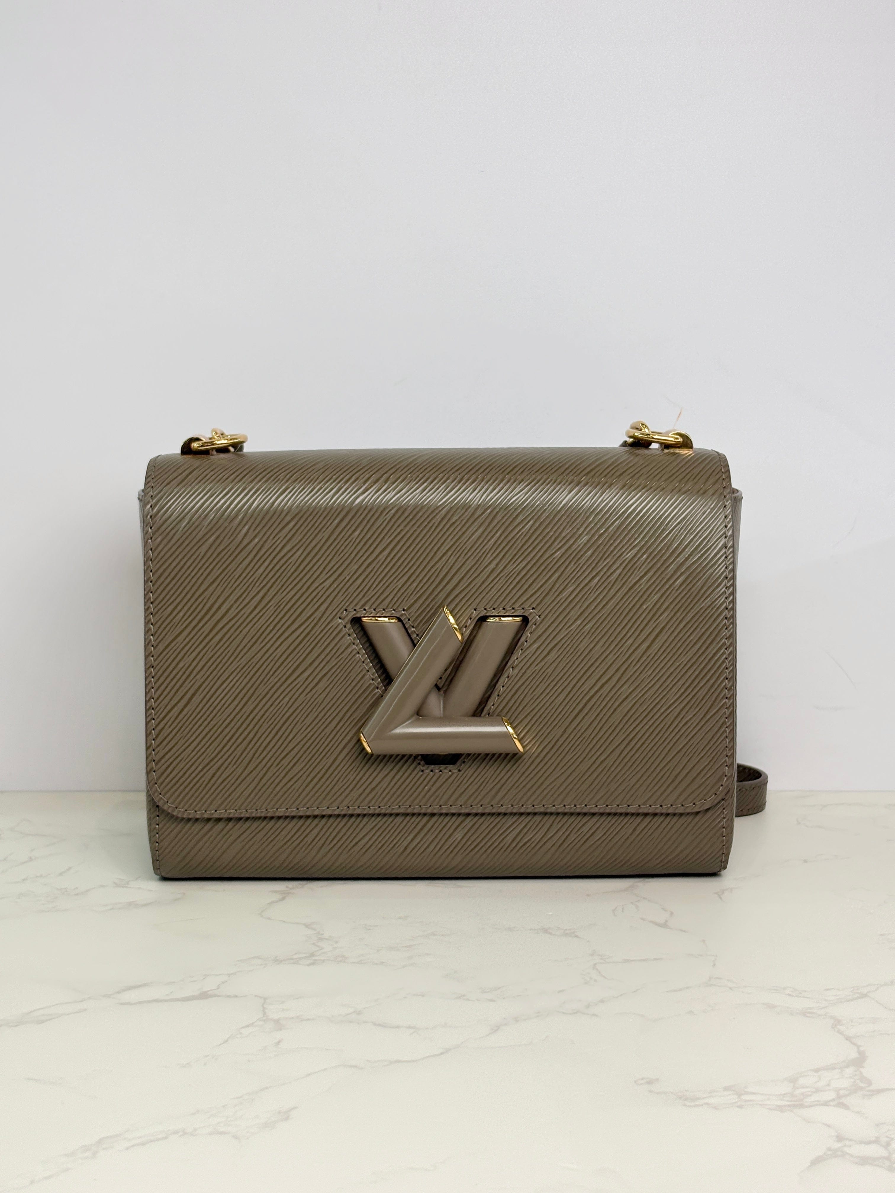 Louis Vuitton Louis Vuitton Twist Epi MM 23cm