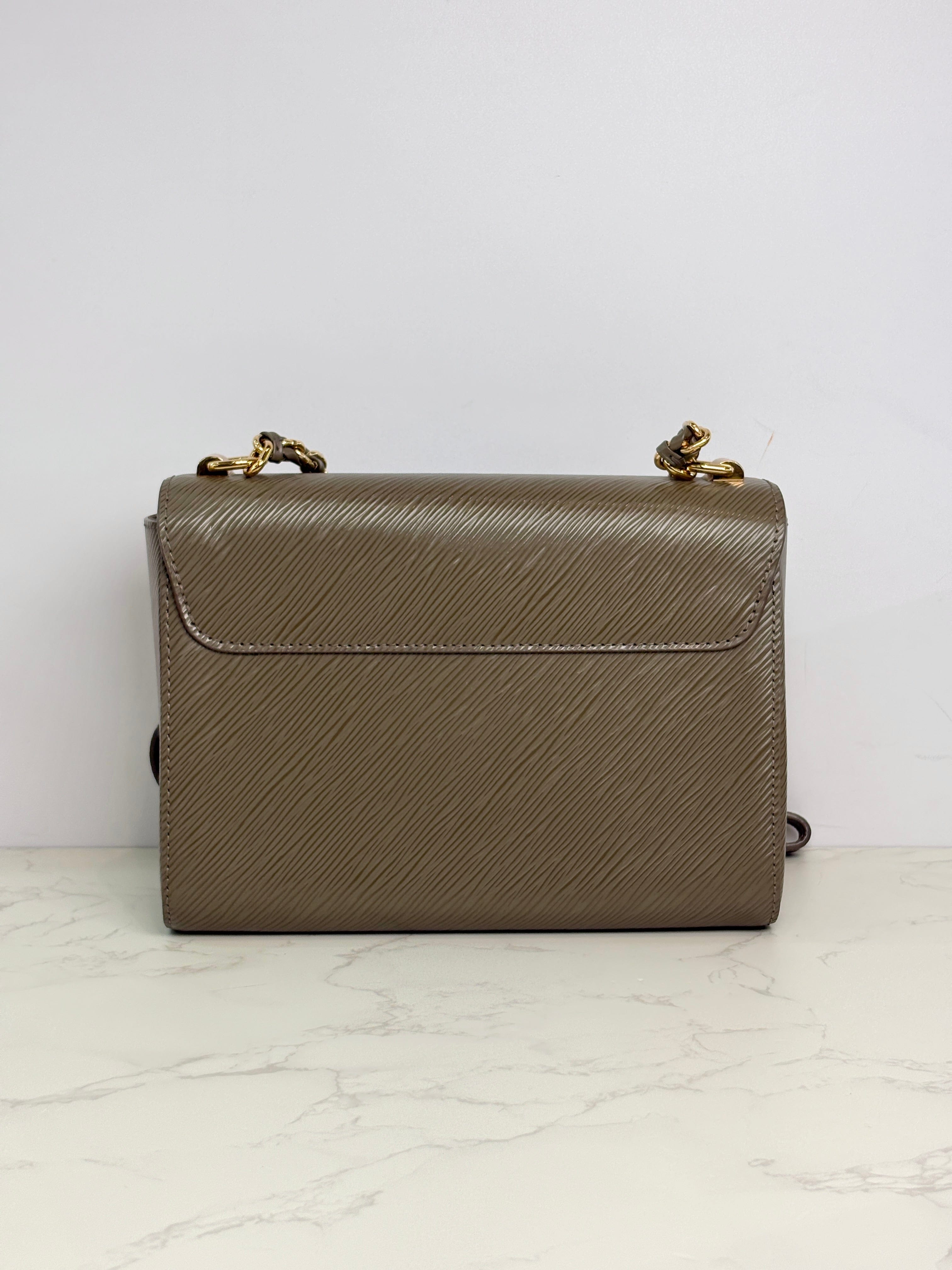Louis Vuitton Louis Vuitton Twist Epi MM 23cm