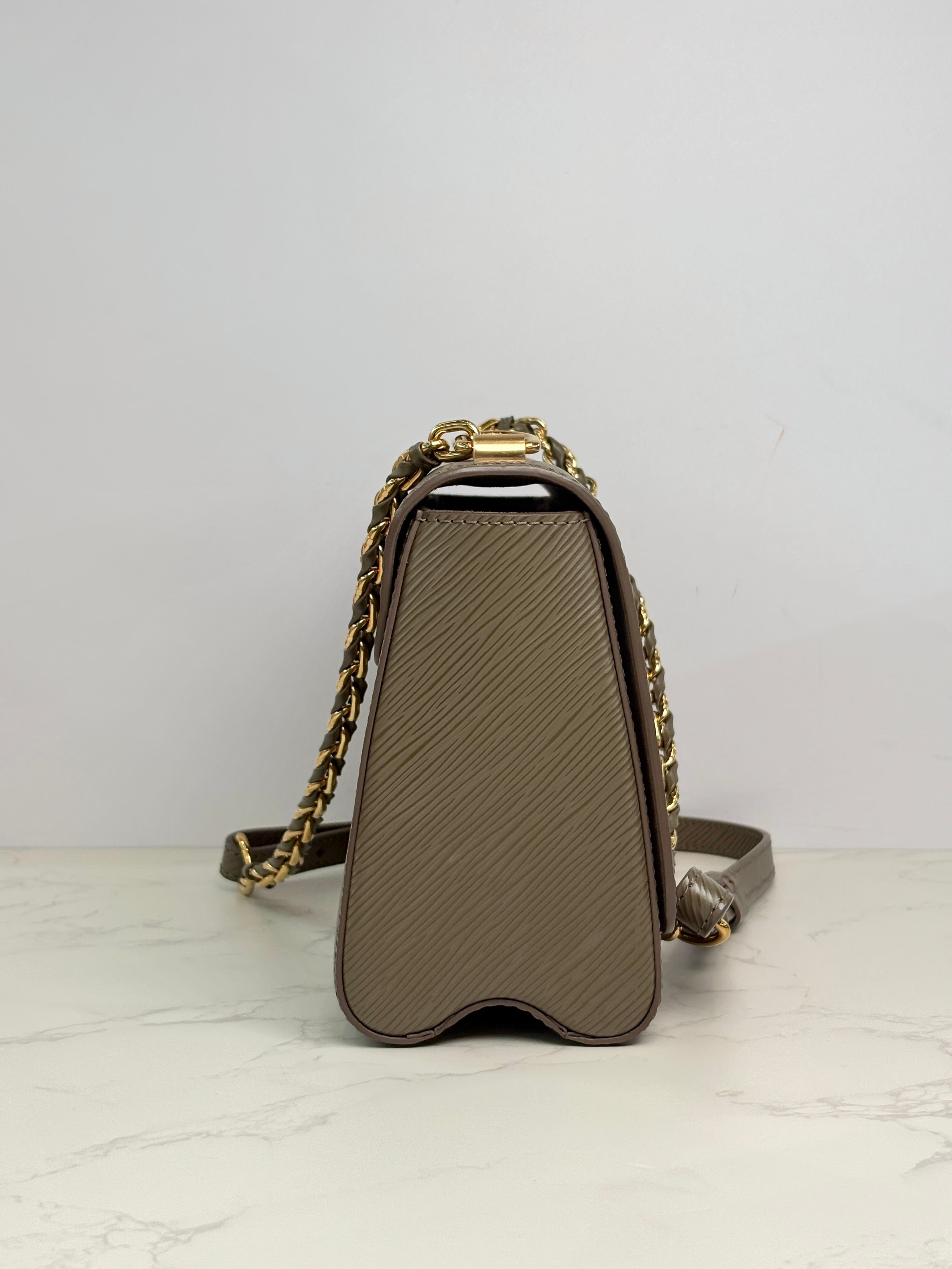 Louis Vuitton Louis Vuitton Twist Epi MM 23cm