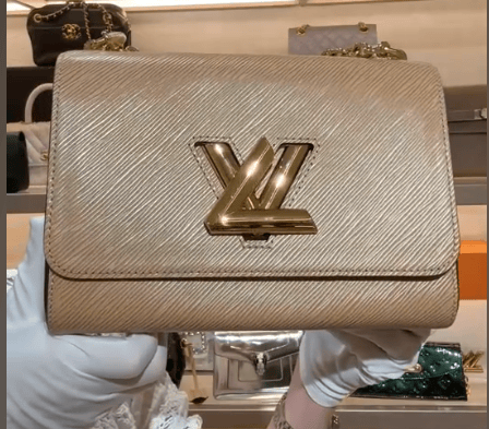 Louis Vuitton Louis Vuitton Twist MM 23cm Bag Cream Epi Bag
